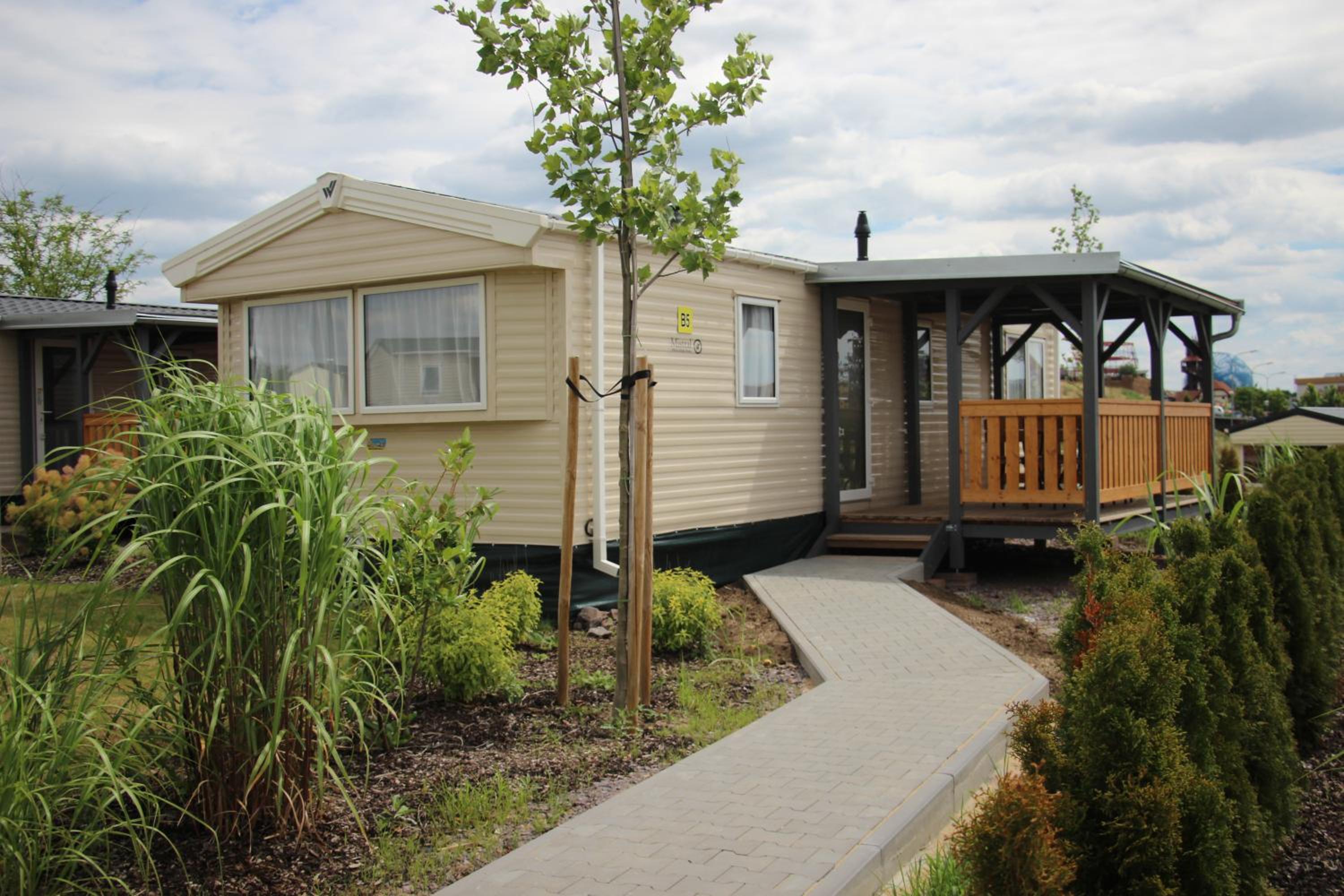 Mobile Home photo 3