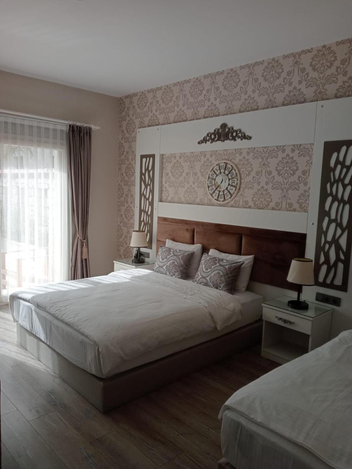 Basic Triple Room