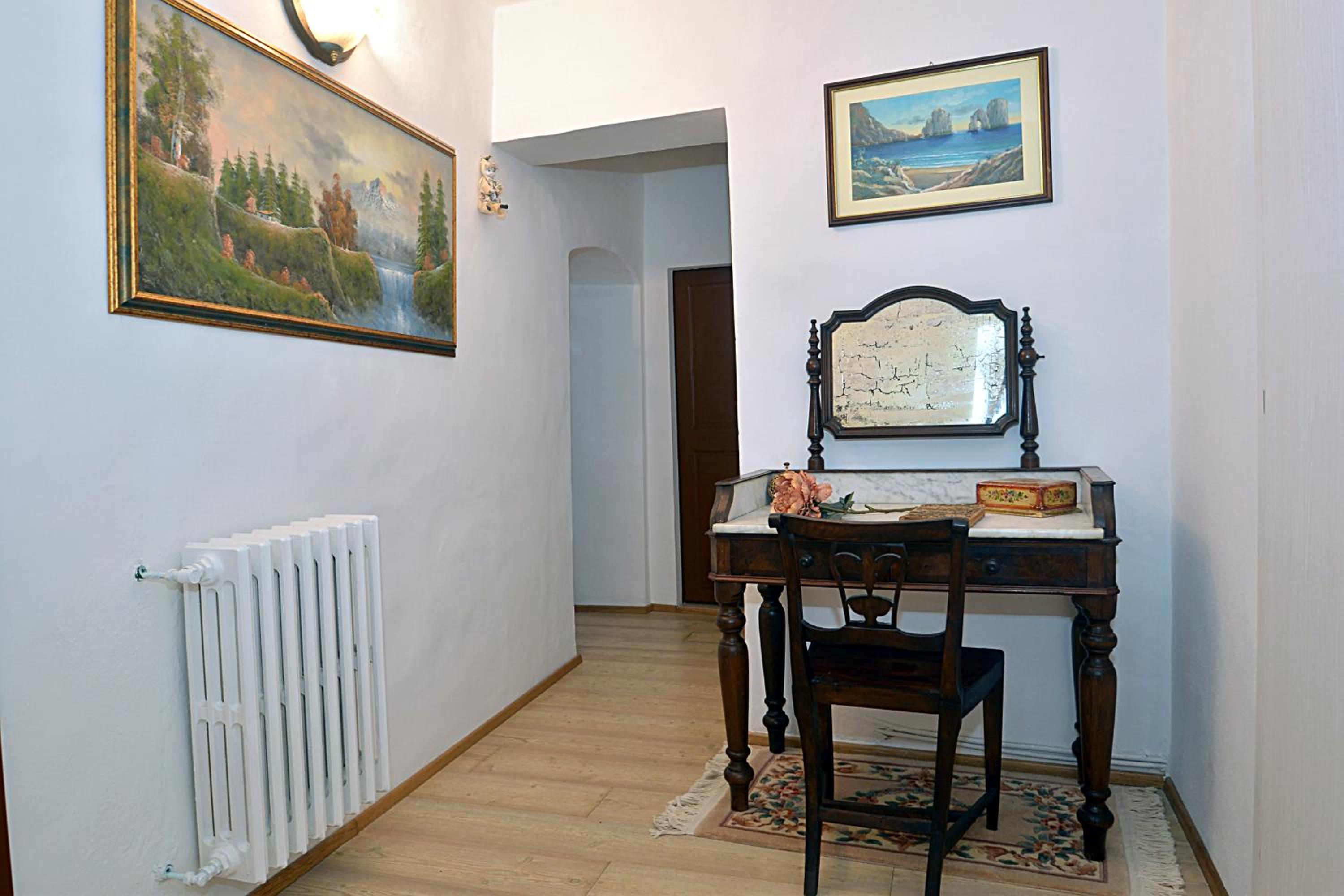 Apartment photo 3