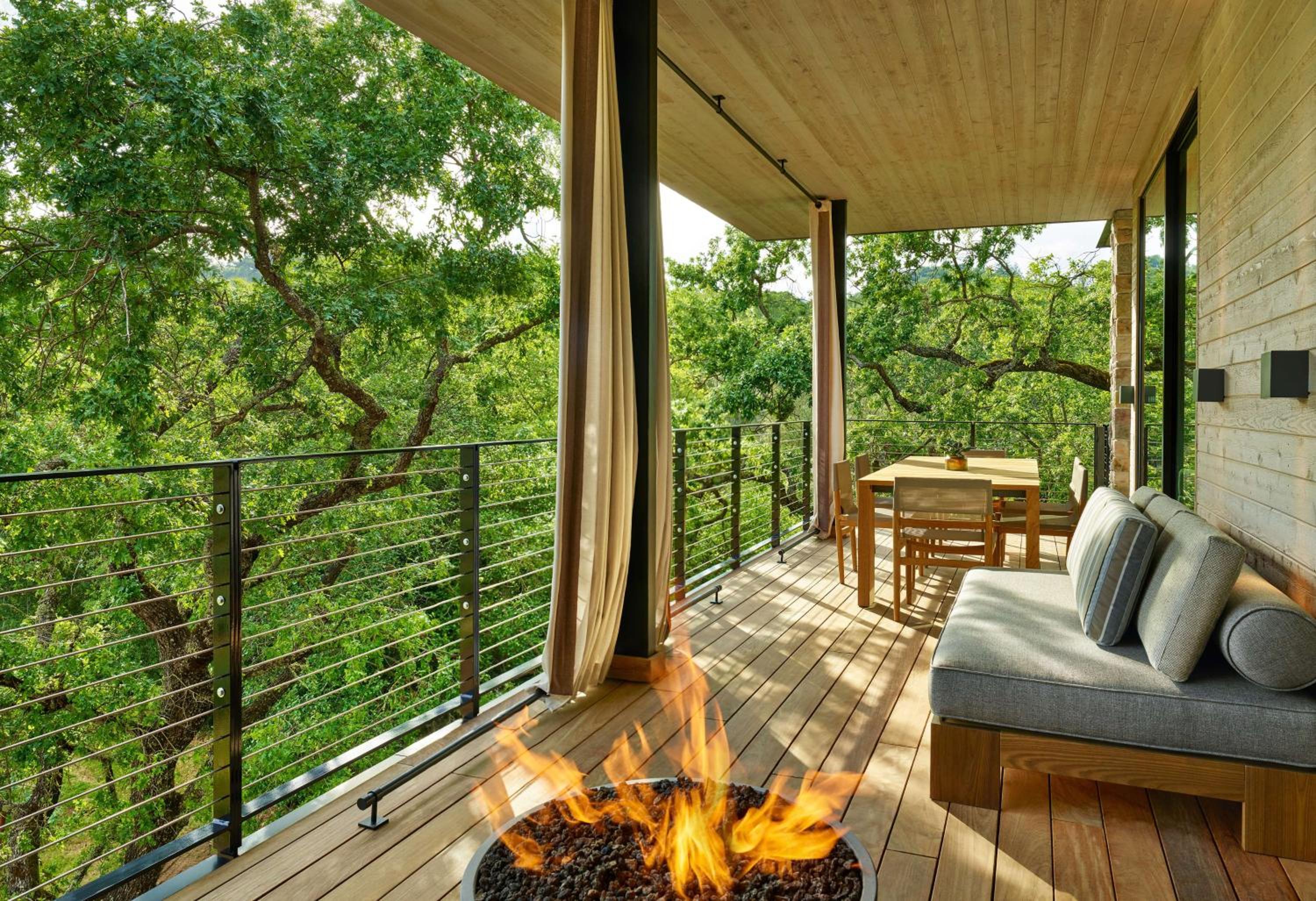 King Suite with Vineyard View photo 3