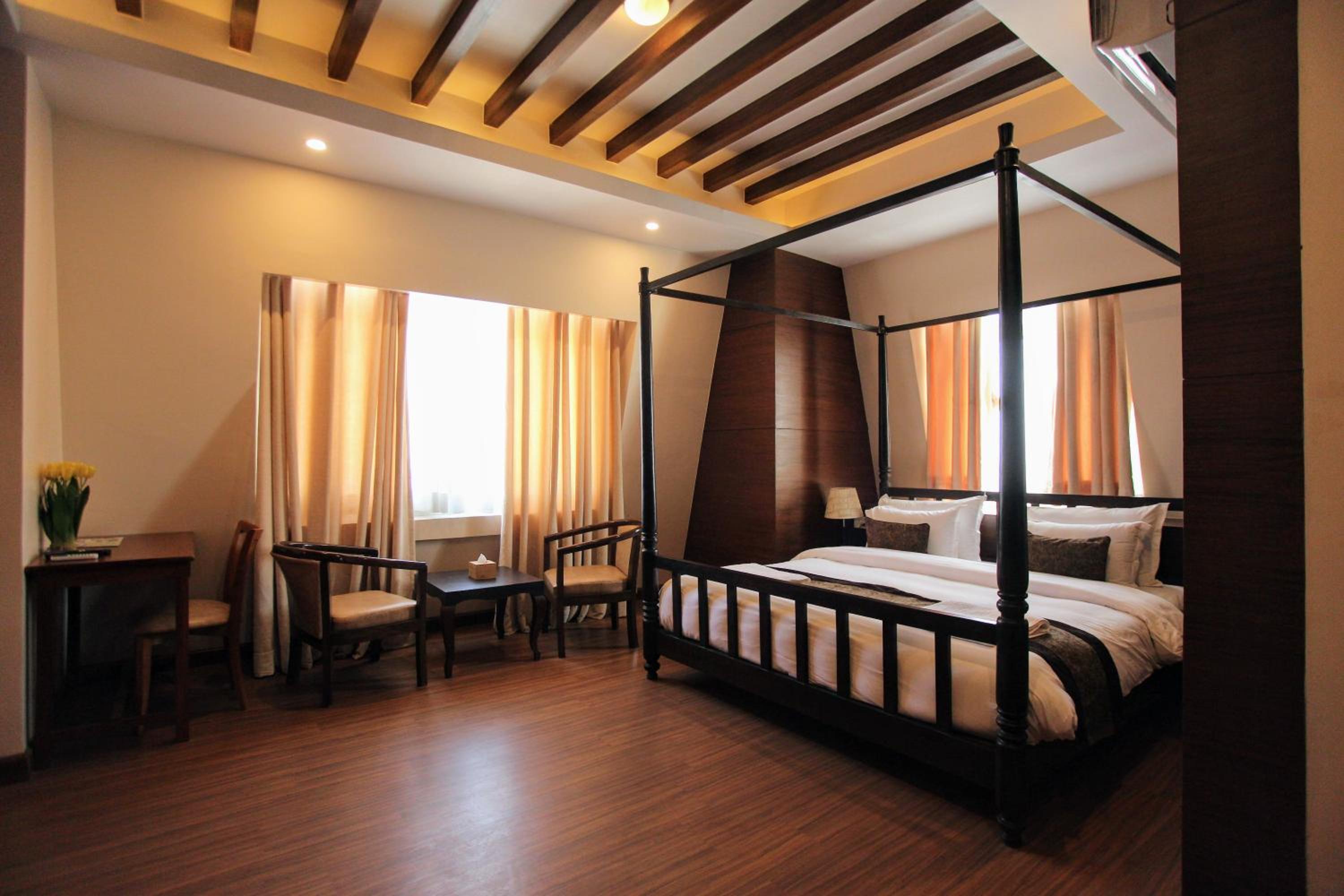 Deluxe King Room