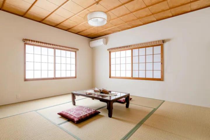 Family Suite with Balcony - Photo 8