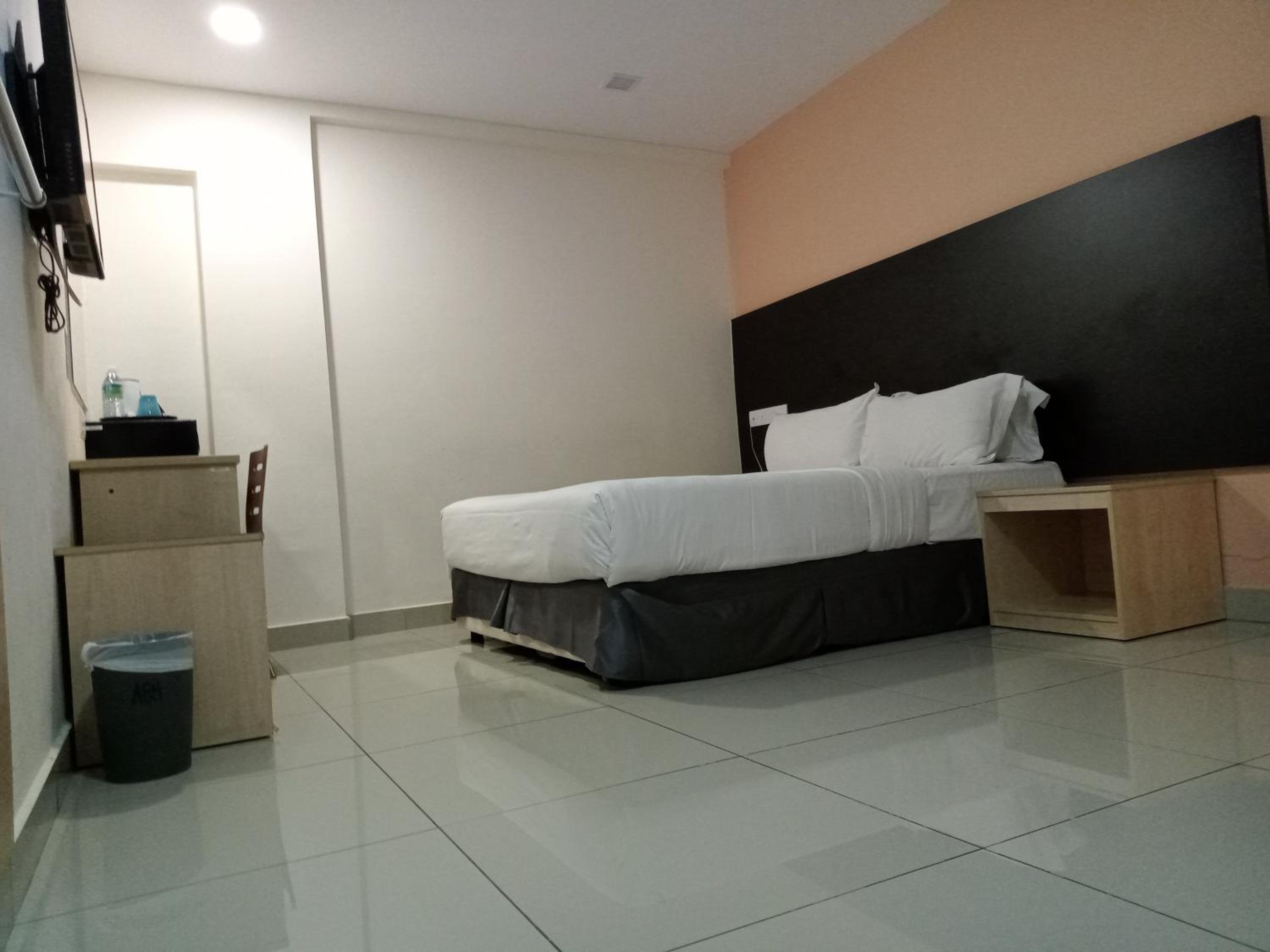 Standard Double Room photo 3