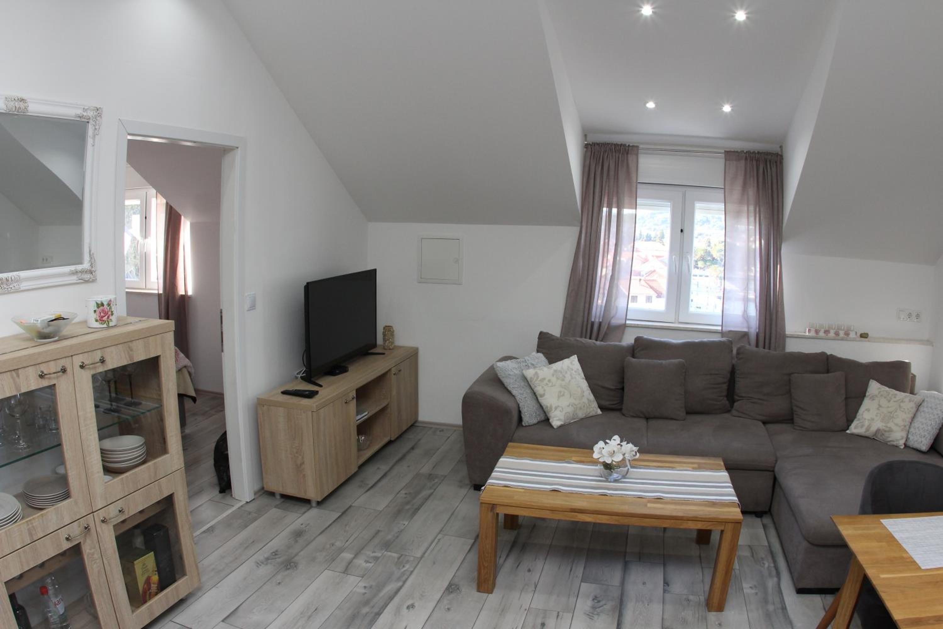 Two bedroom apartment with Sea view