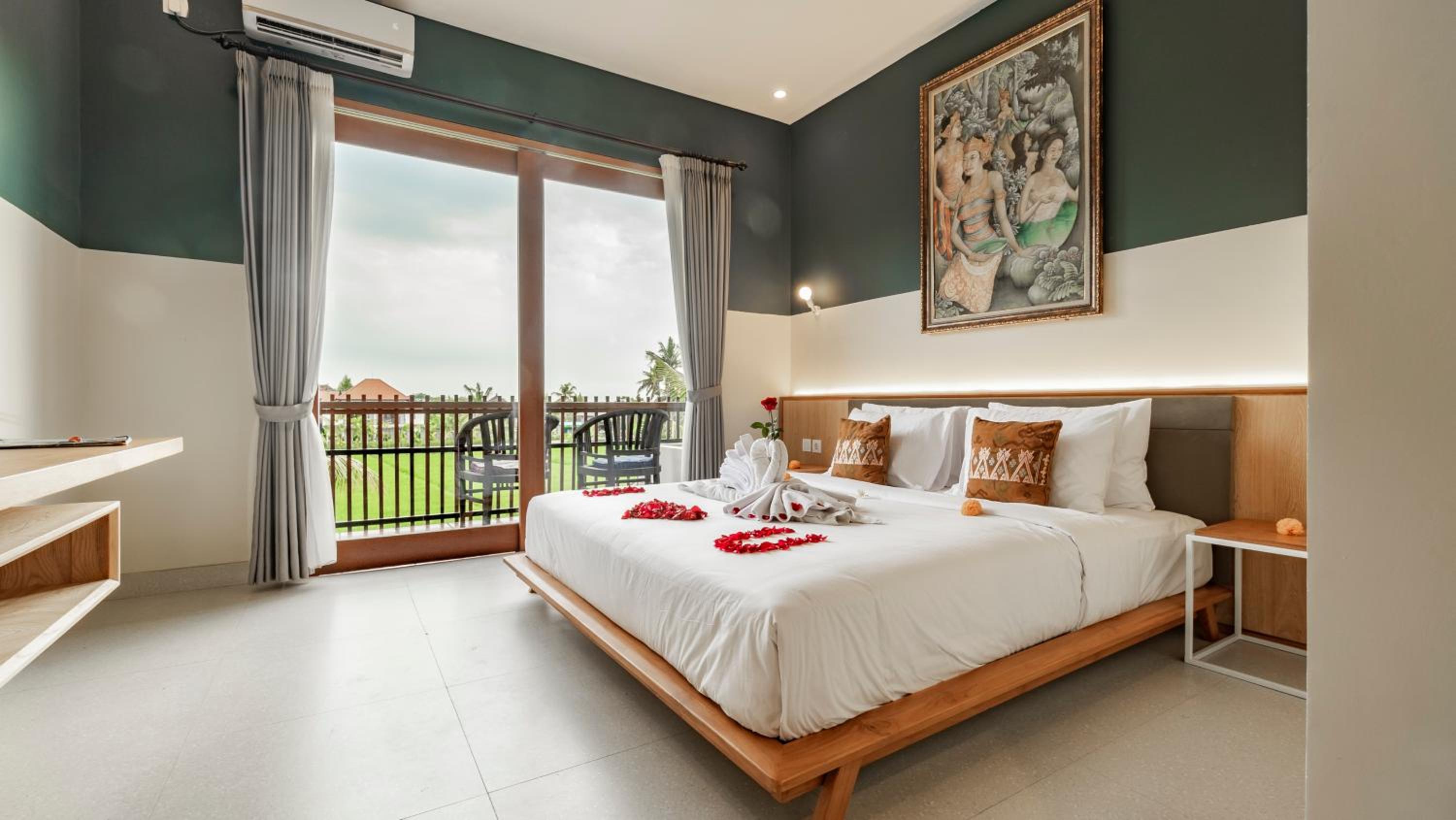 Double or Twin Room with Rice Field View - Photo 6