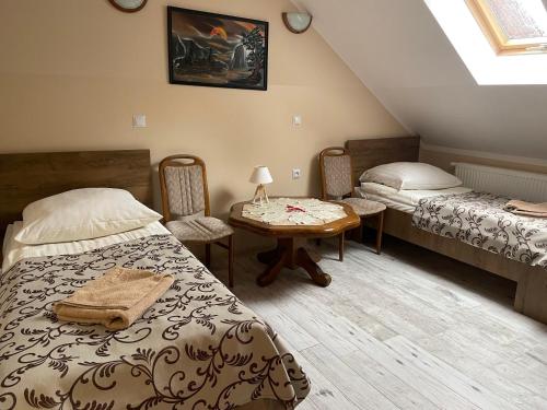 Double Room with Private Bathroom photo 1