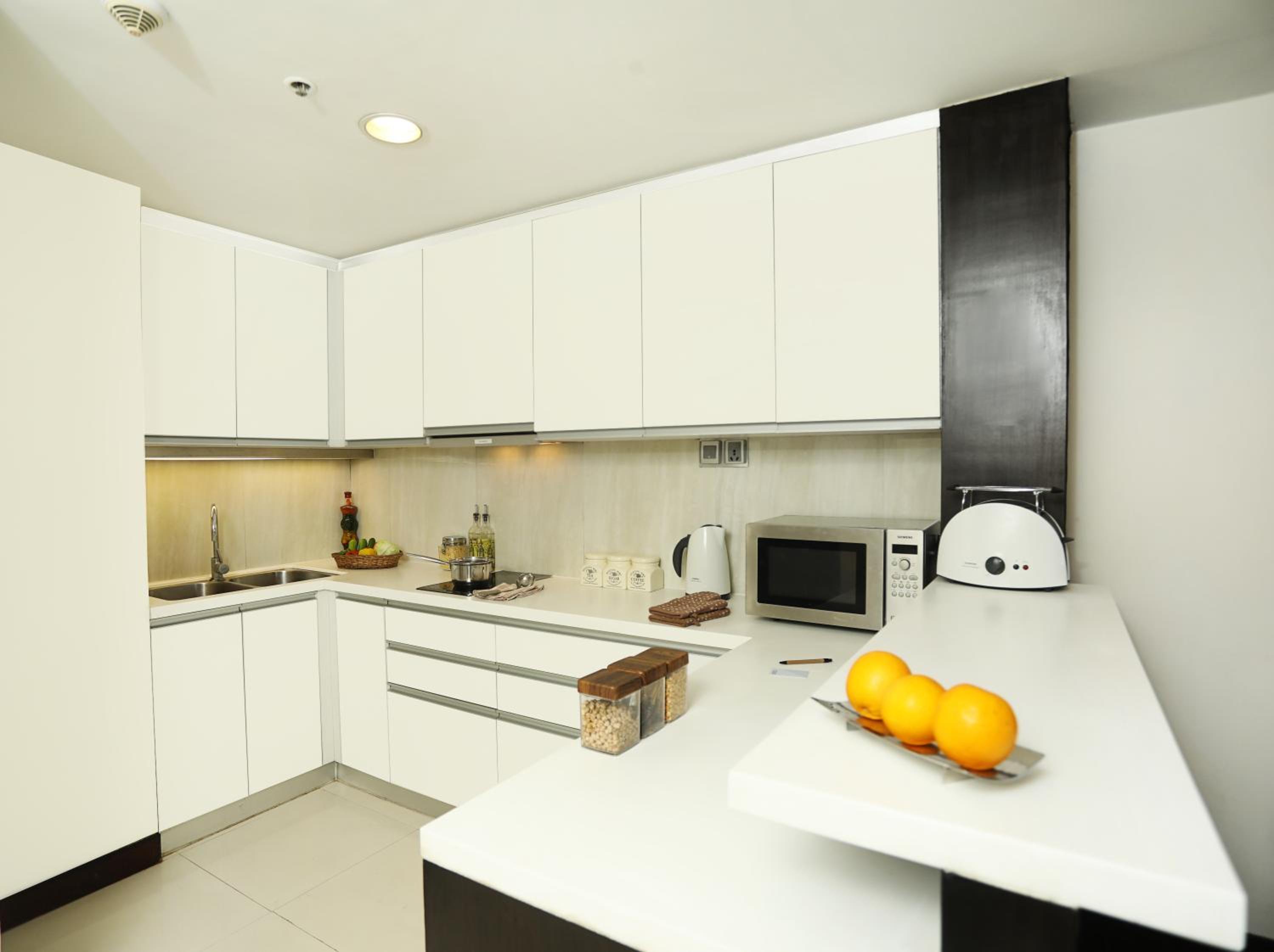 Executive Two-Bedroom Apartment (2 pints of beer served complimentary) - Photo 11