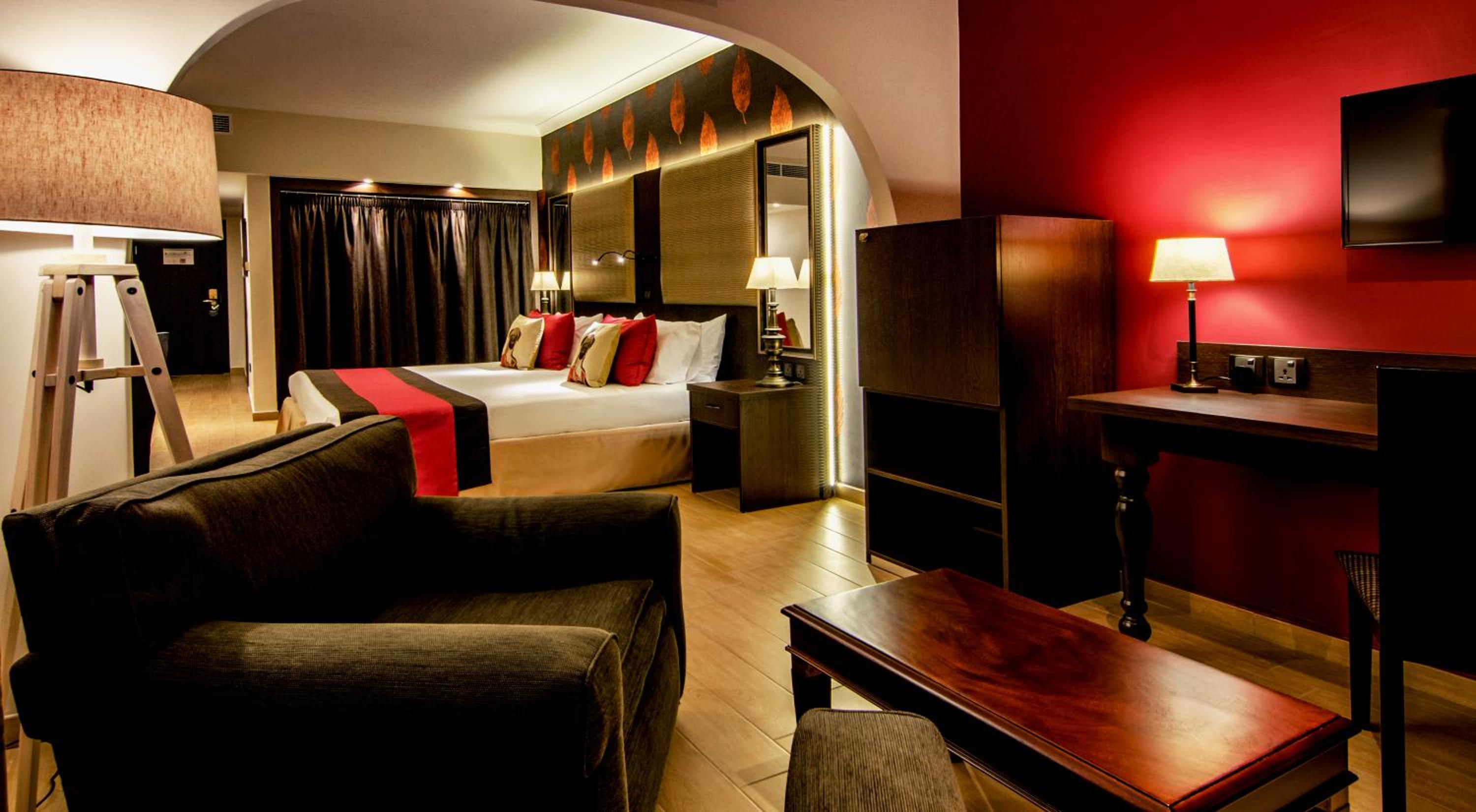 Deluxe Suite