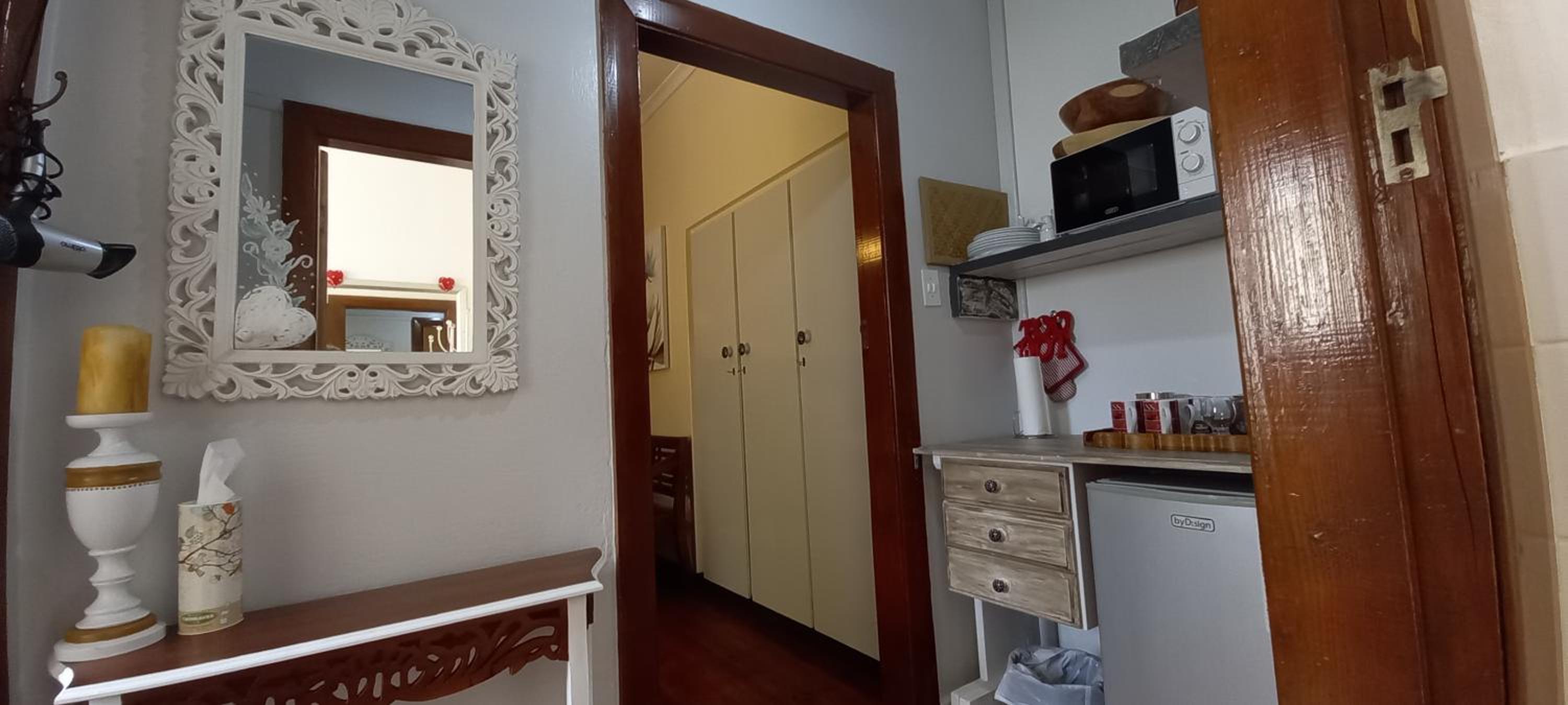 Double Room with Patio - Photo 2