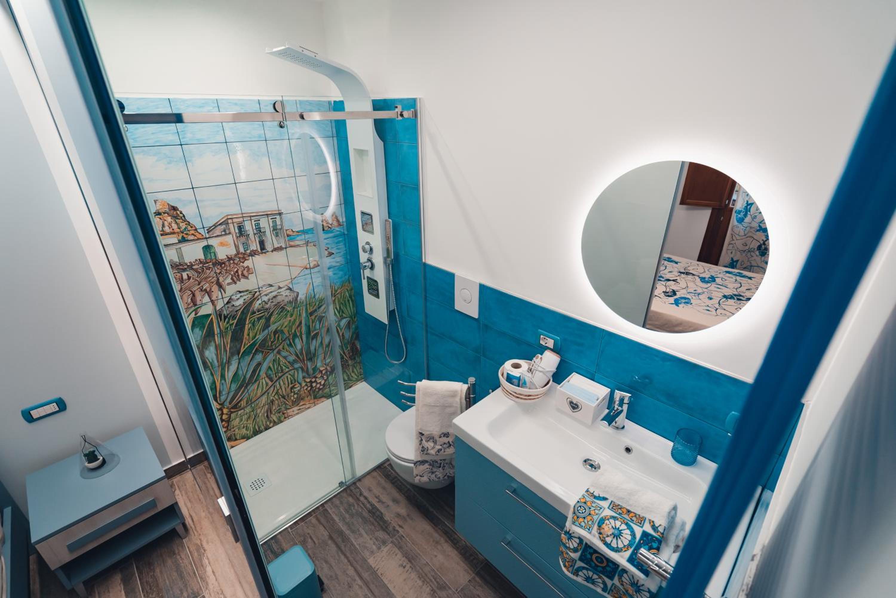 Triple Room with Private Bathroom - Photo 28