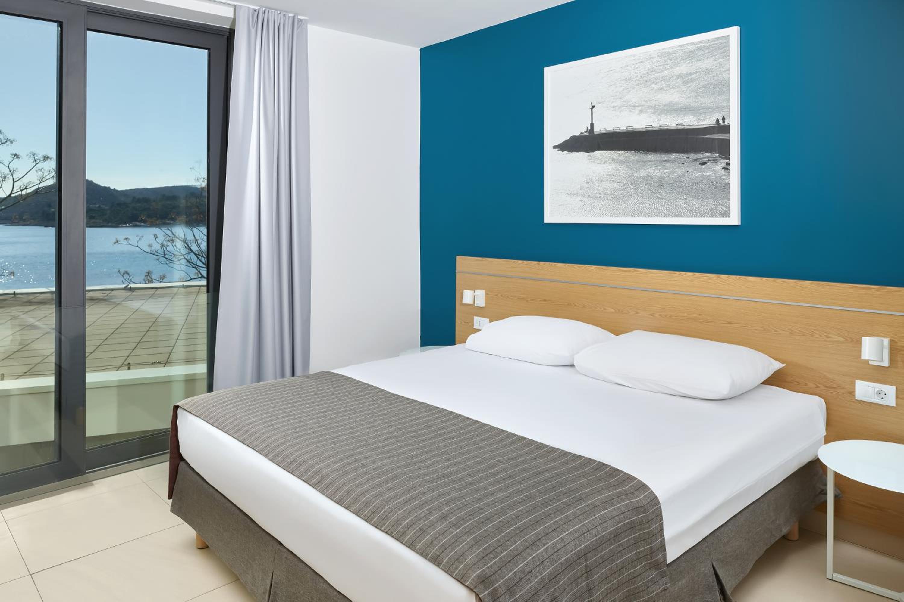 Detached Villa - Premium Sea Side Apartment thumbnail 5