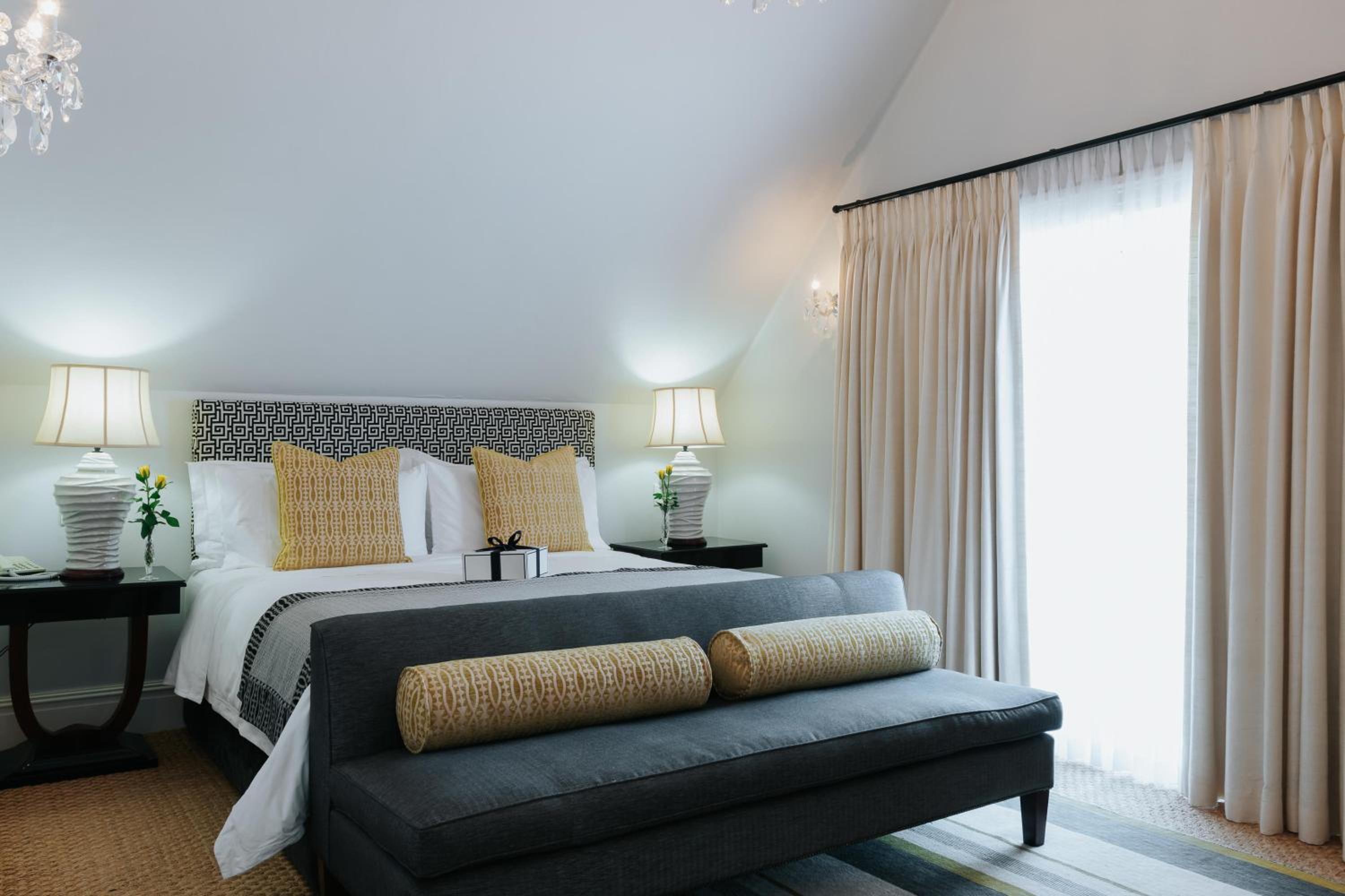 Luxury King Room With Garden View