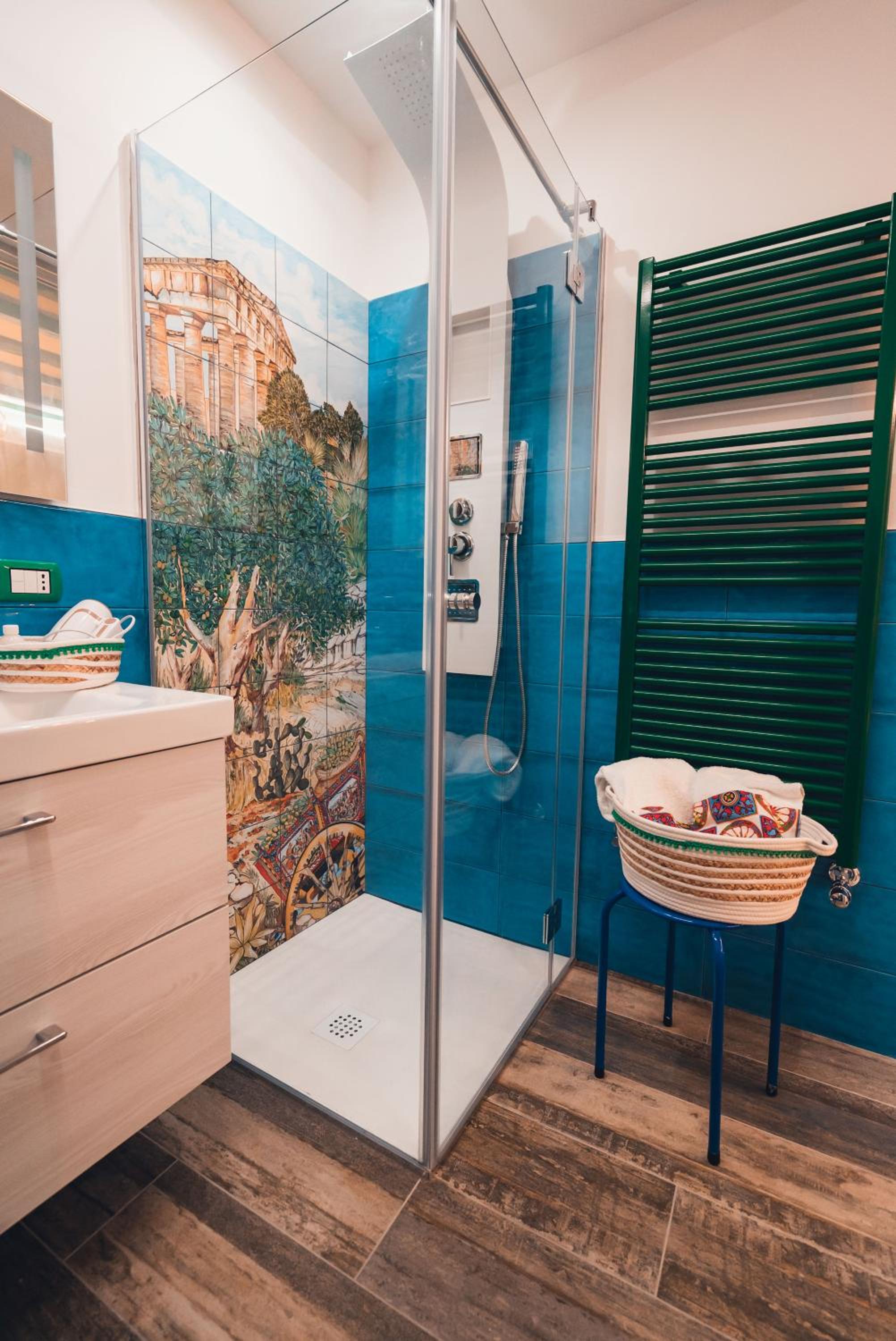 Triple Room with Private Bathroom - Photo 19