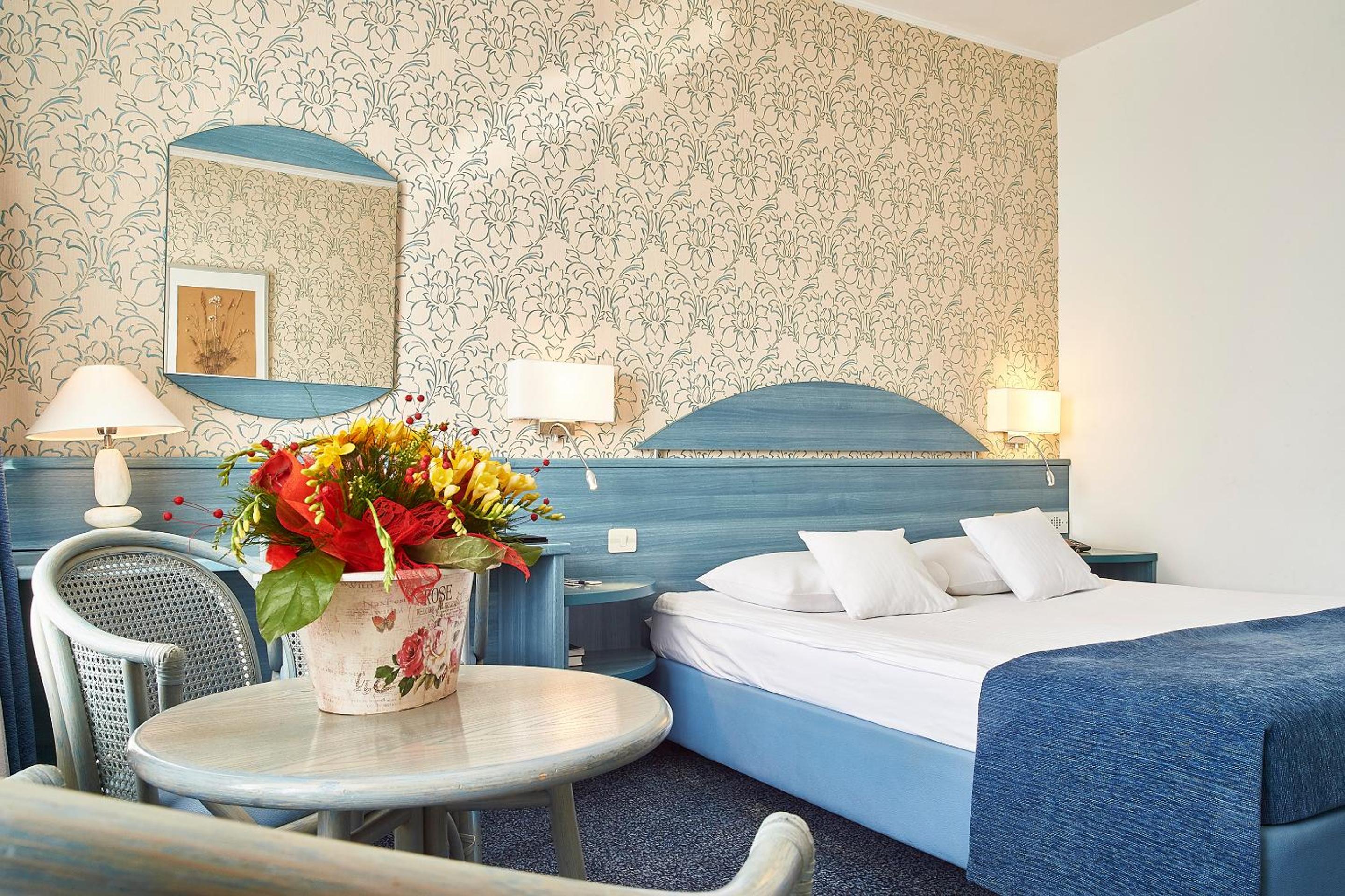 Standard Double Room - Photo 2