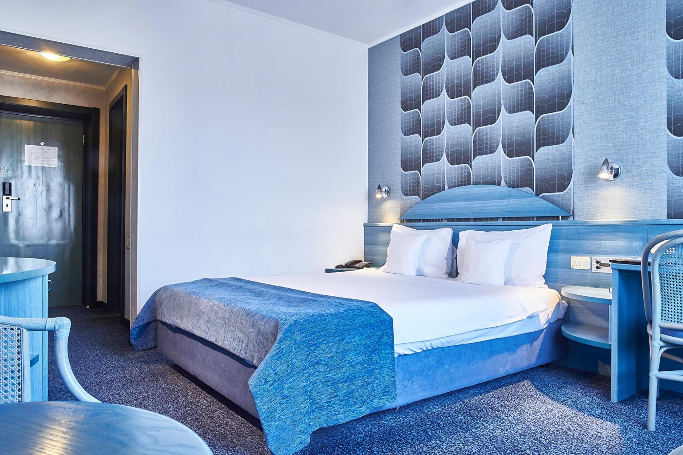 Standard Double Room - Photo 5