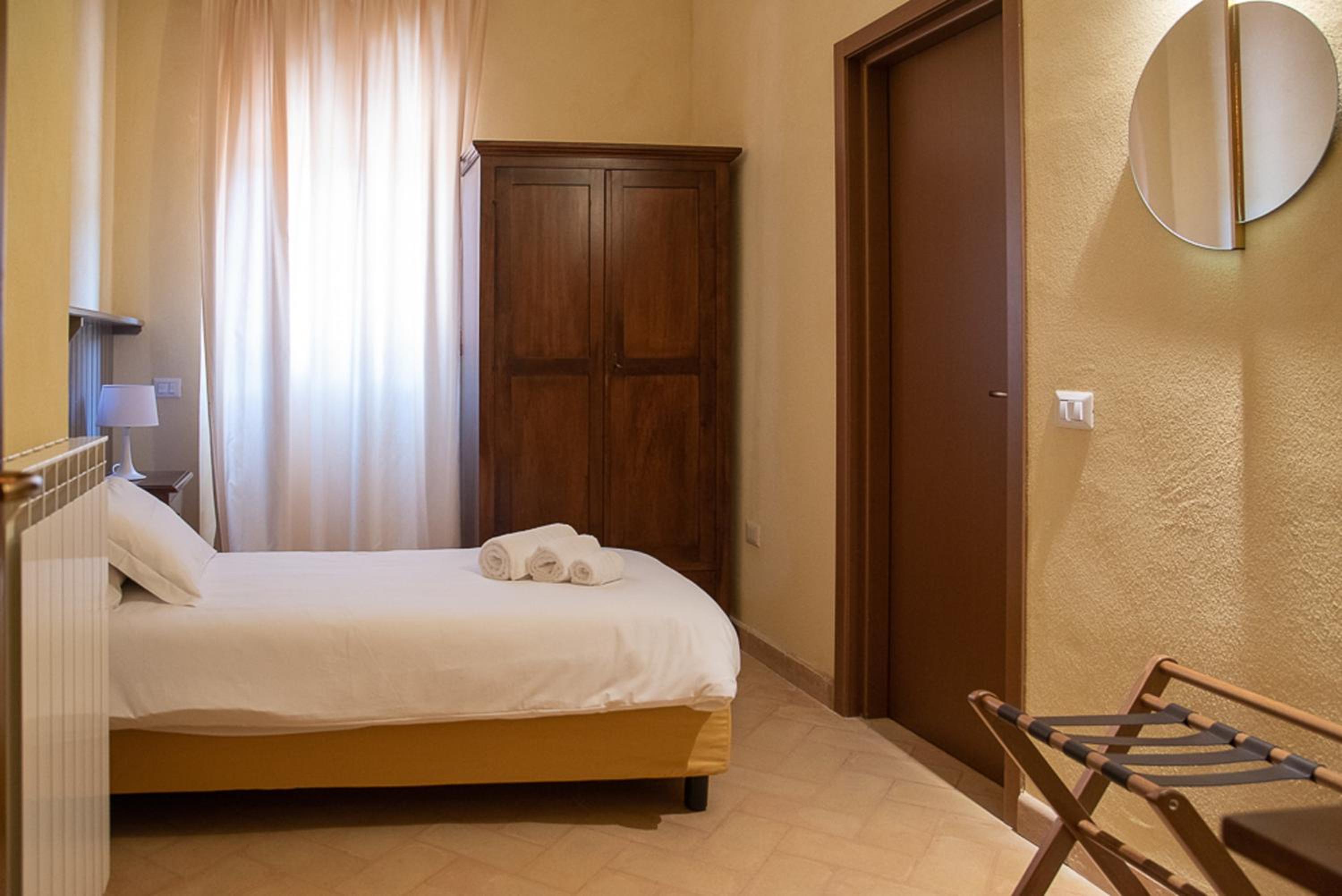 Economy Double Room photo 1
