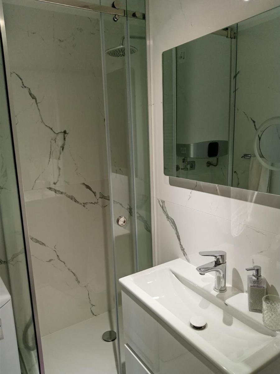 One-Bedroom Apartment - Photo 18