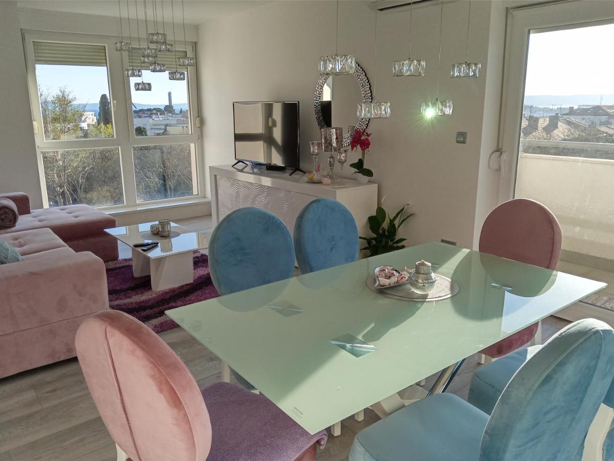 One-Bedroom Apartment - Photo 14