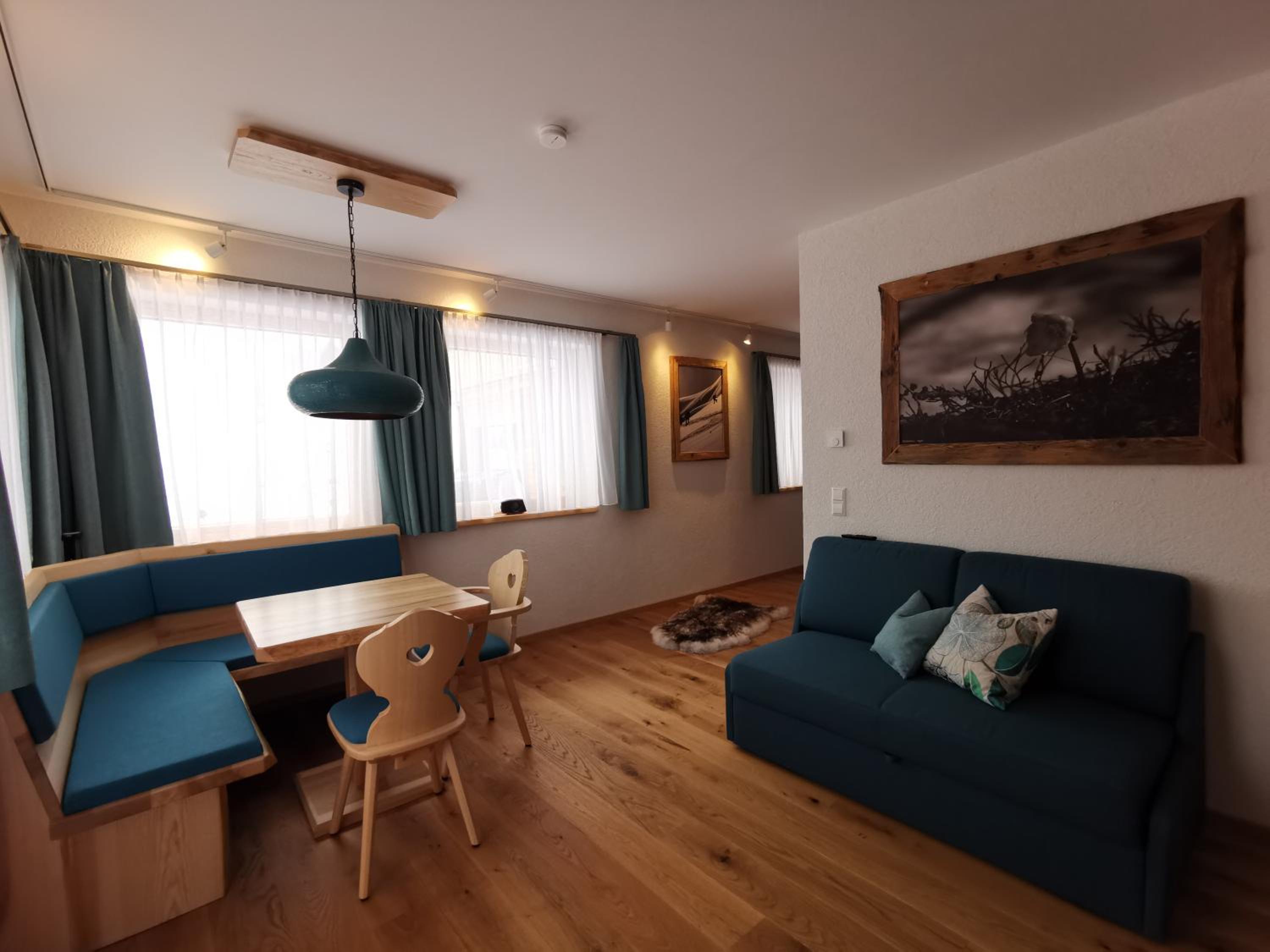One-Bedroom Apartment photo 1