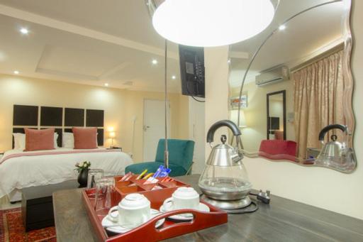 Superior King Room
