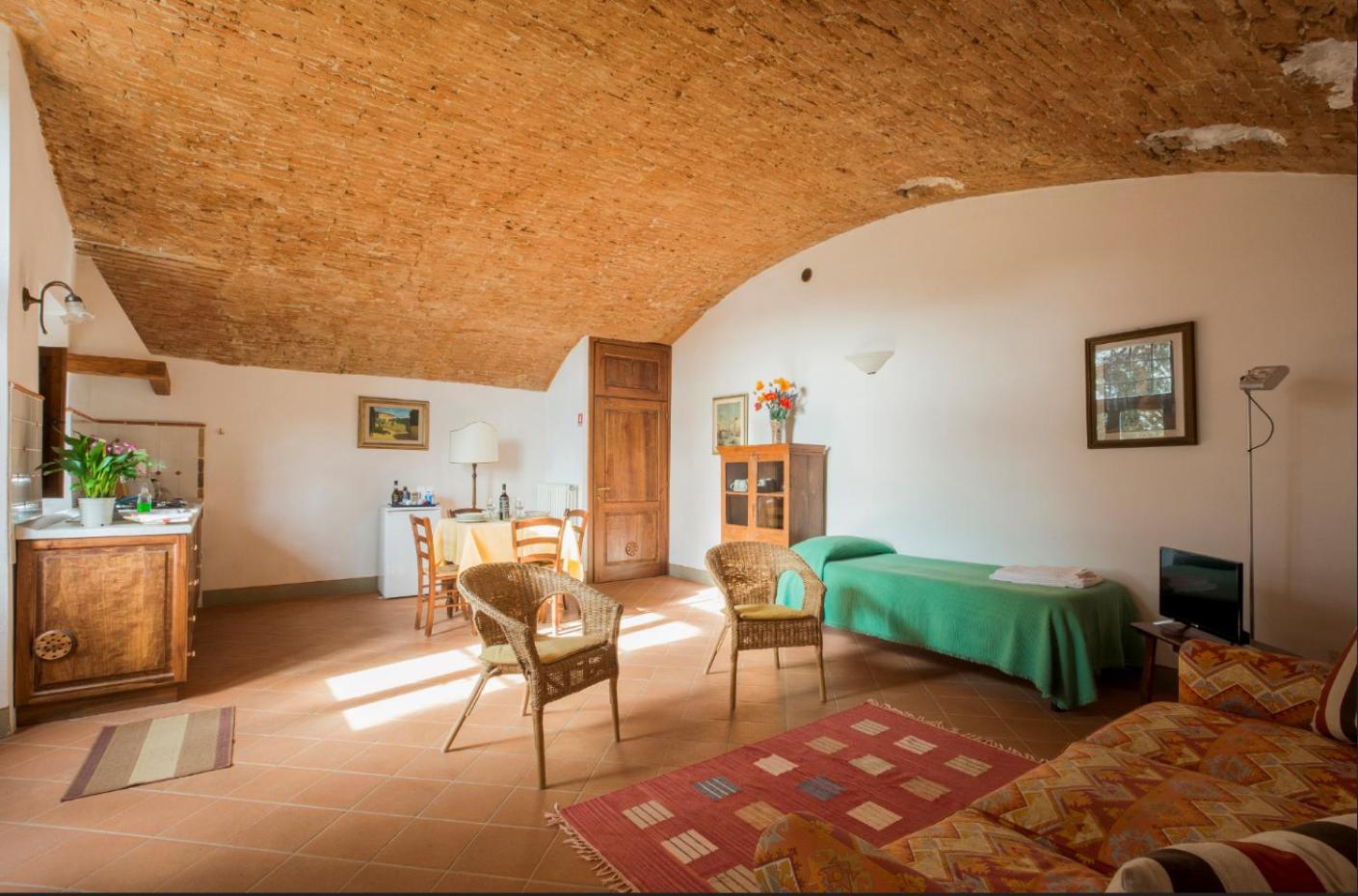 One-Bedroom Apartment (2 Adults)