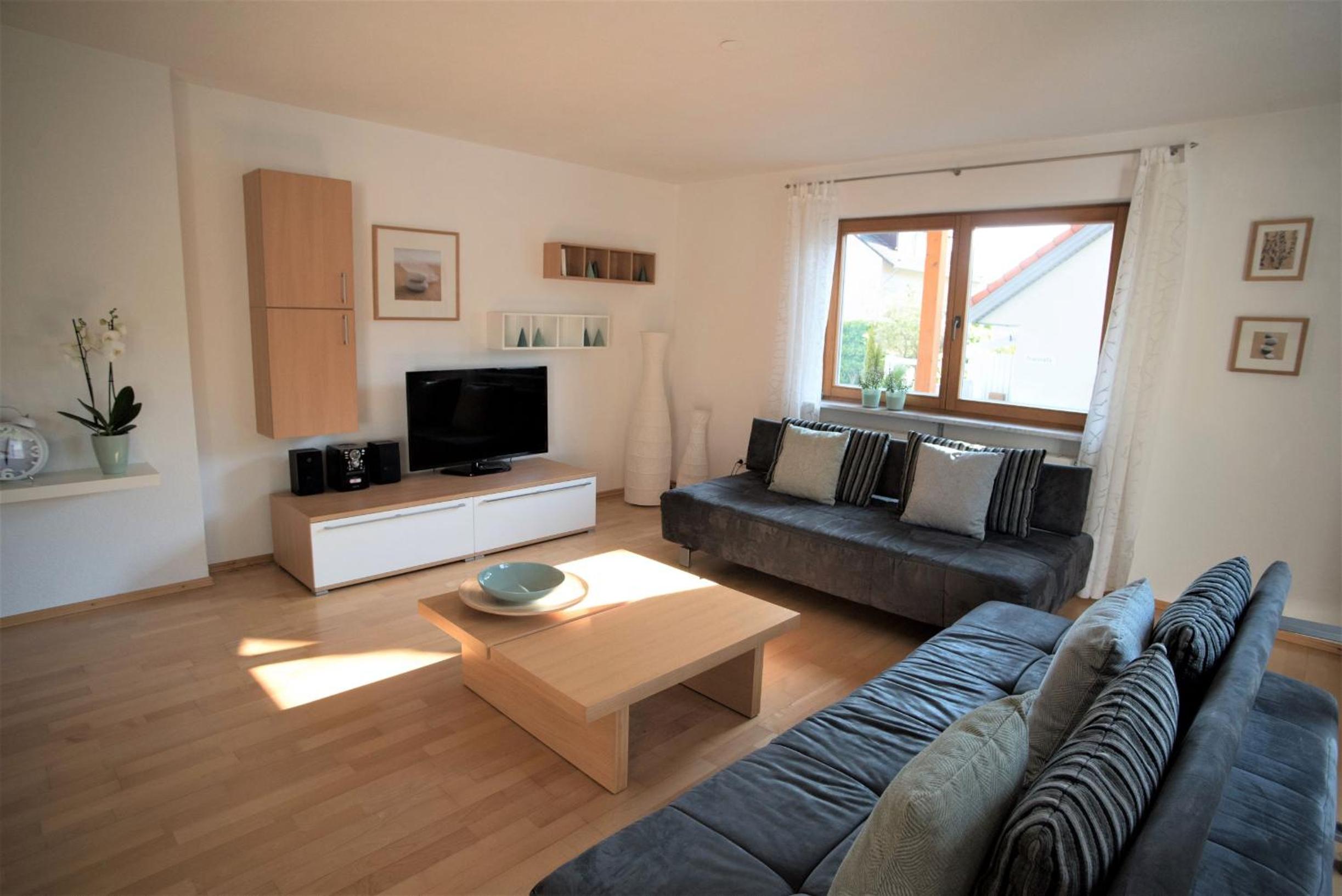 Apartment with Lake View photo 2