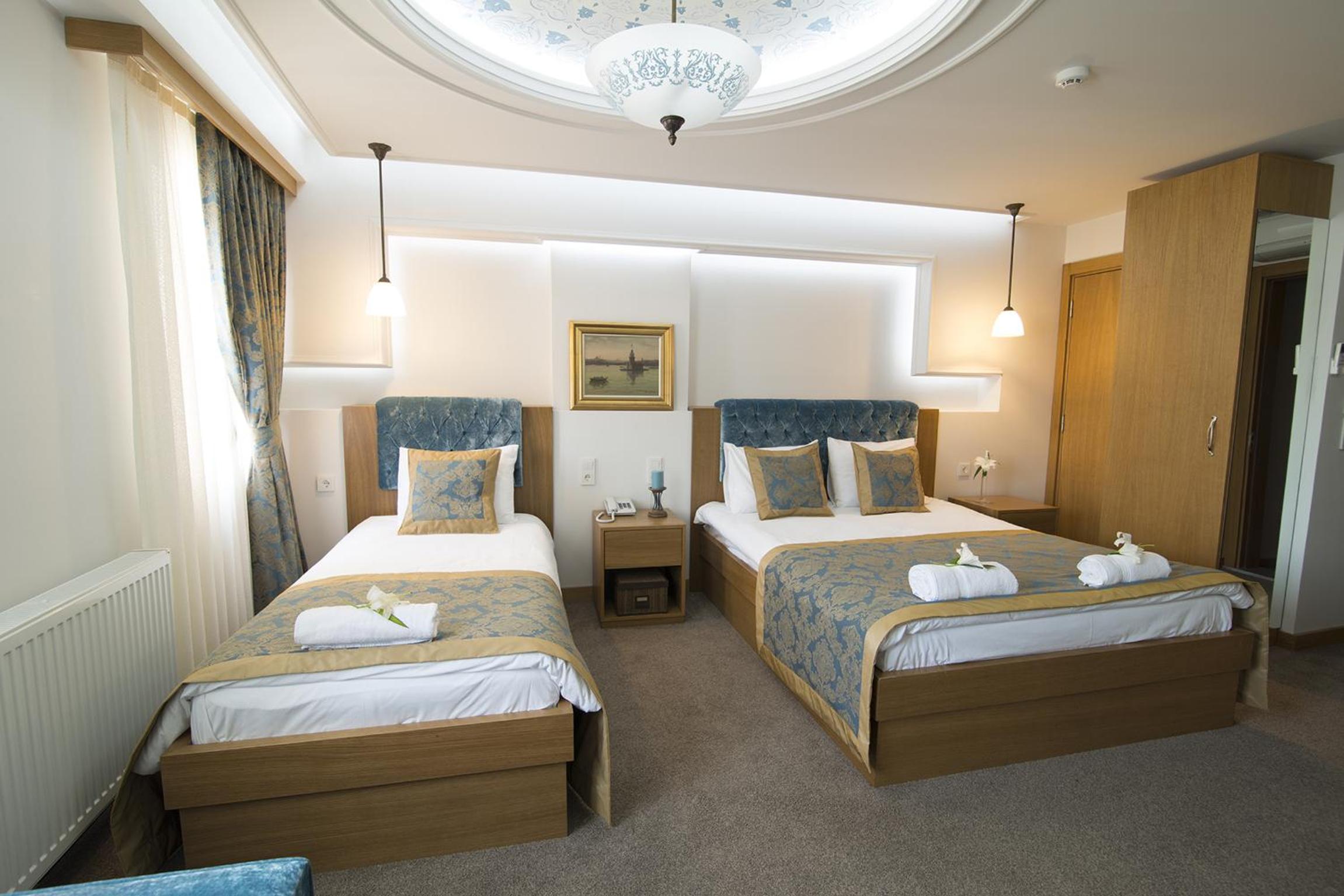 Superior Triple Room photo 3
