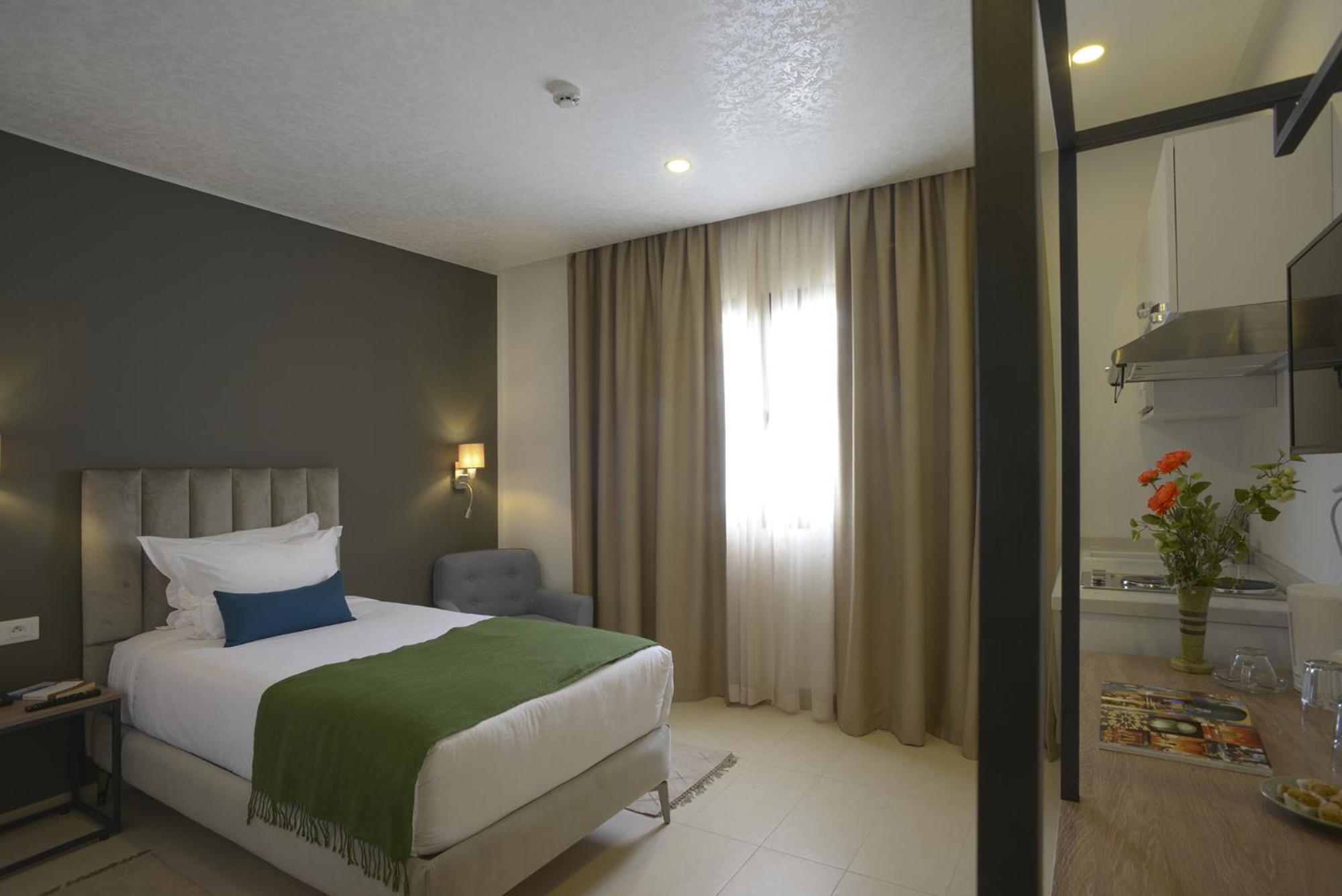 Single Room - Photo 3