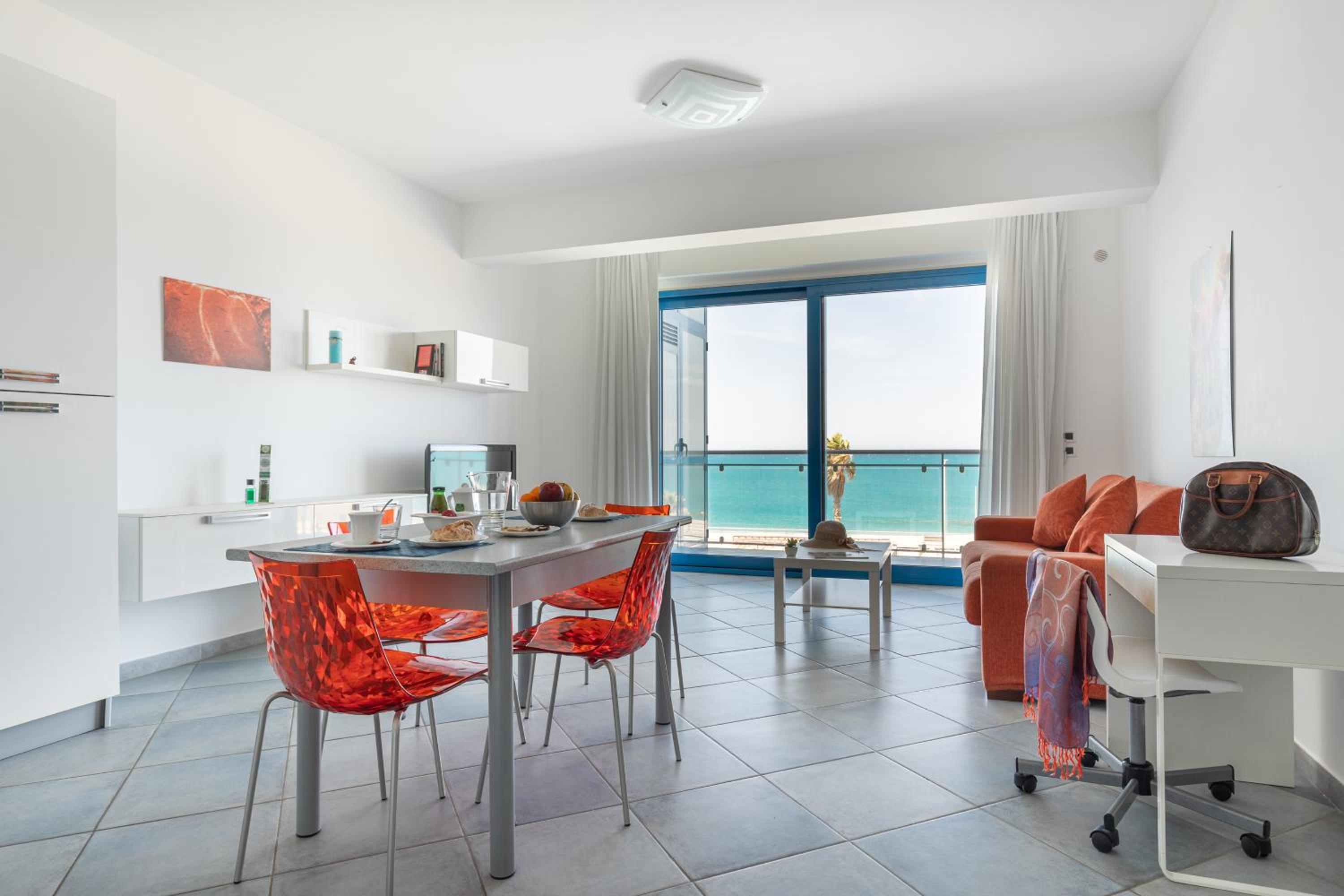 Two-Bedroom Apartment (4 Adults) photo 1