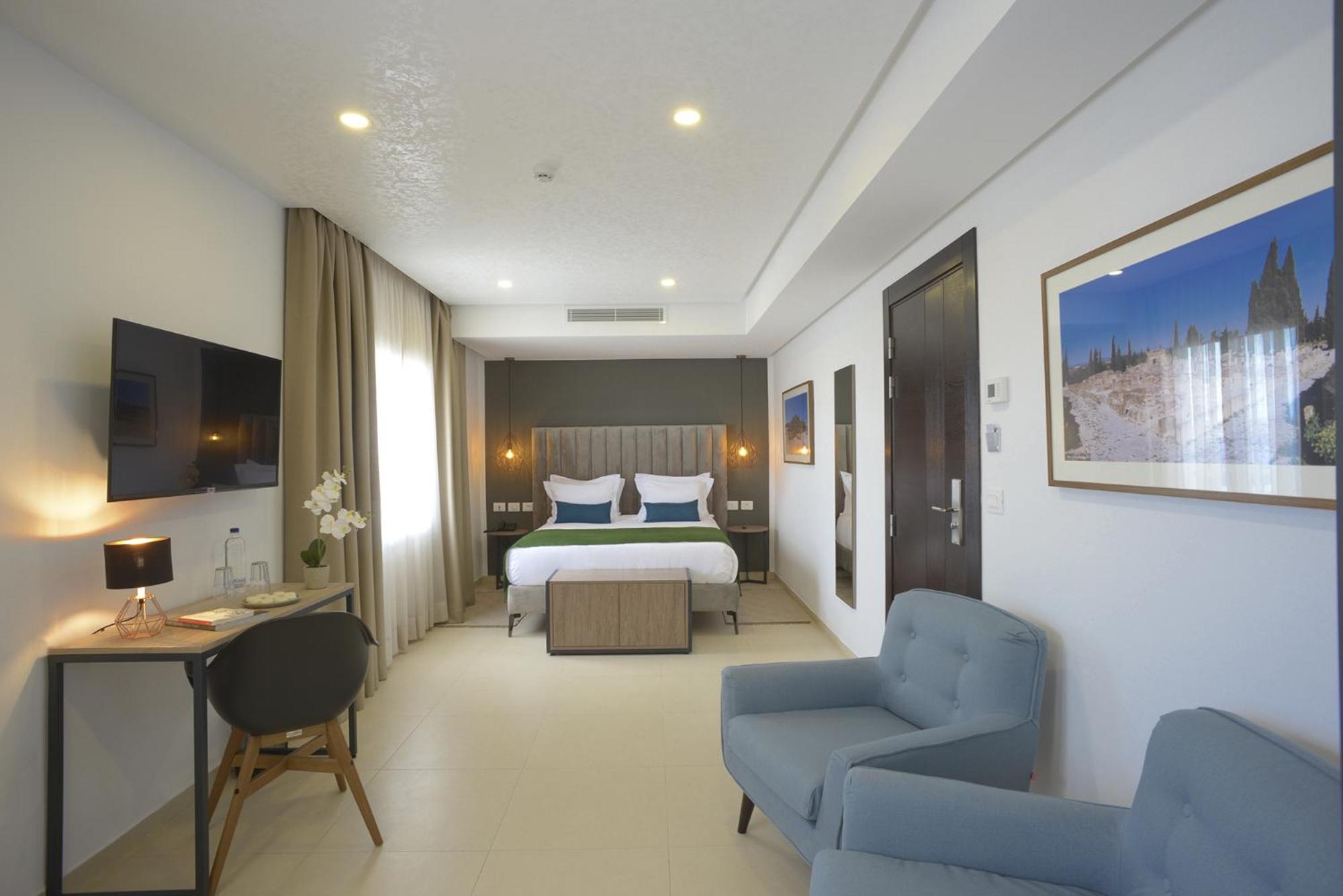 Superior Double Room - Photo 2