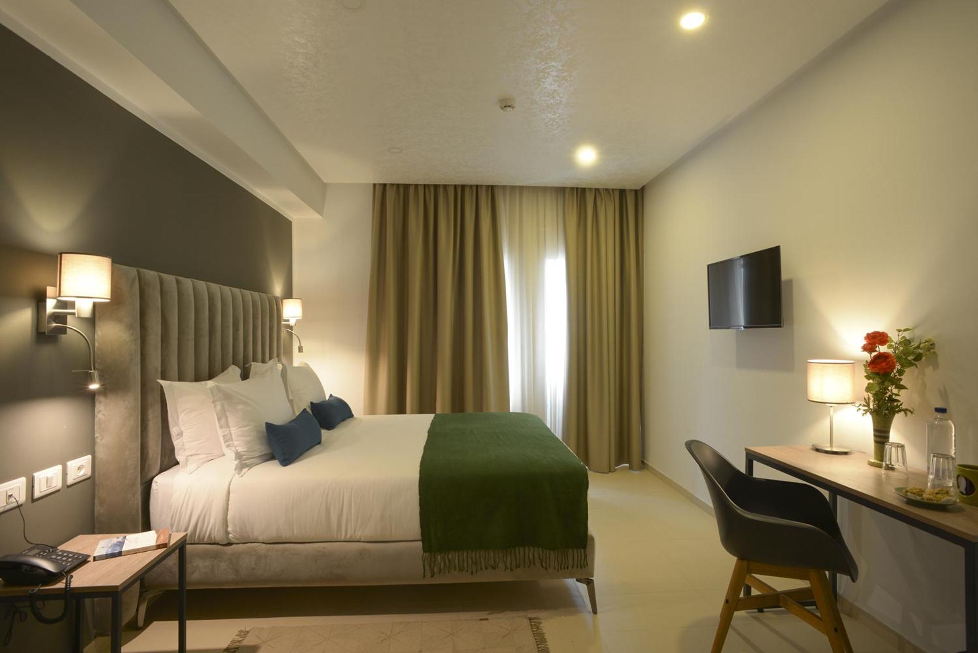 Standard Double Room - Photo 6