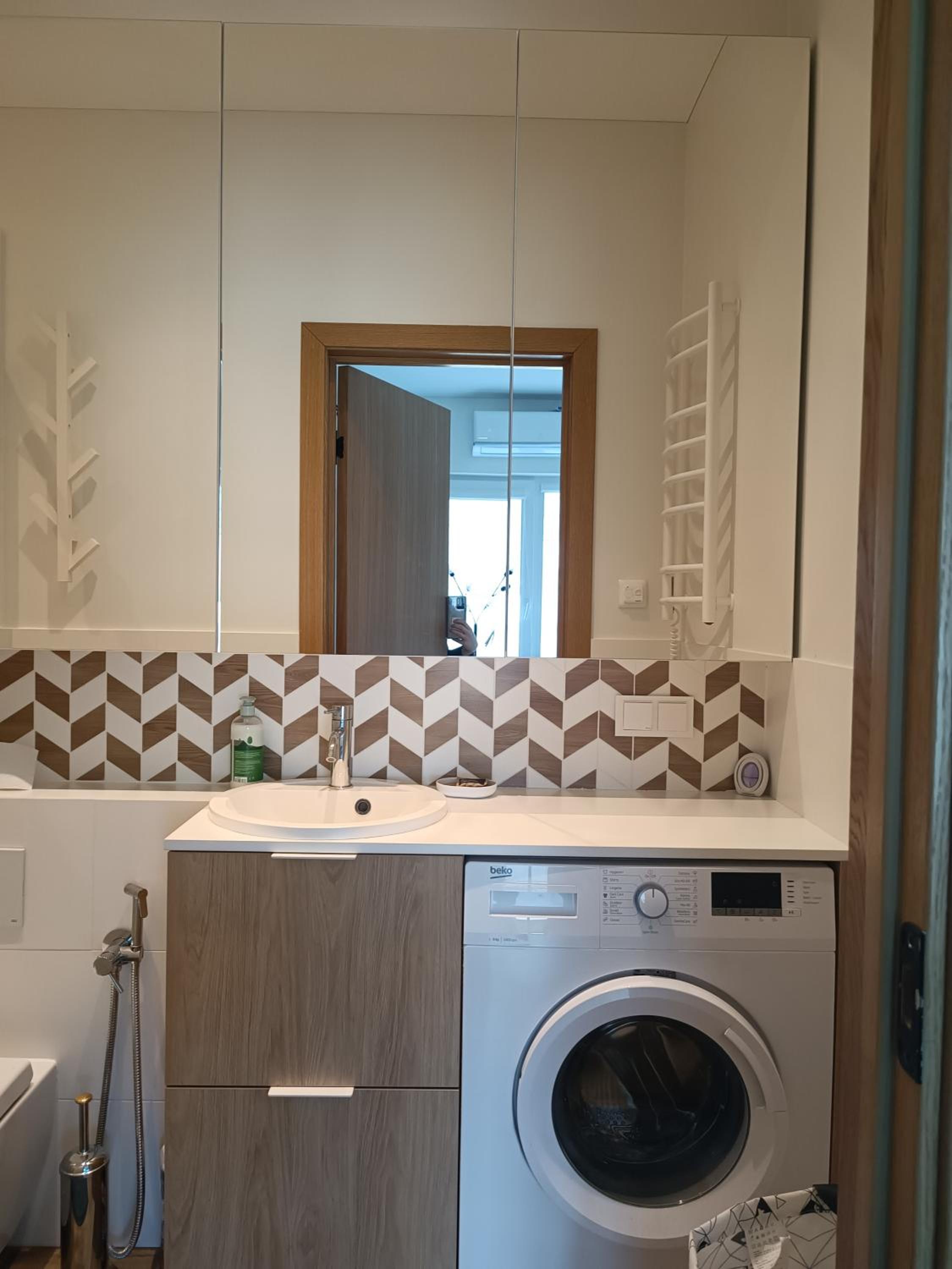 Apartment - Photo 2