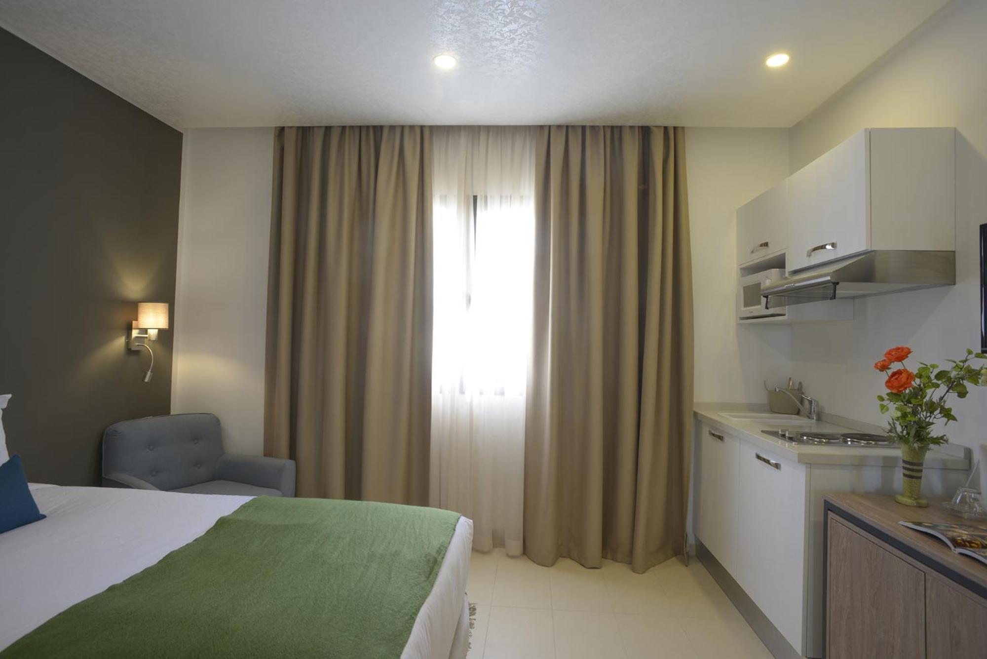 Single Room - Photo 5