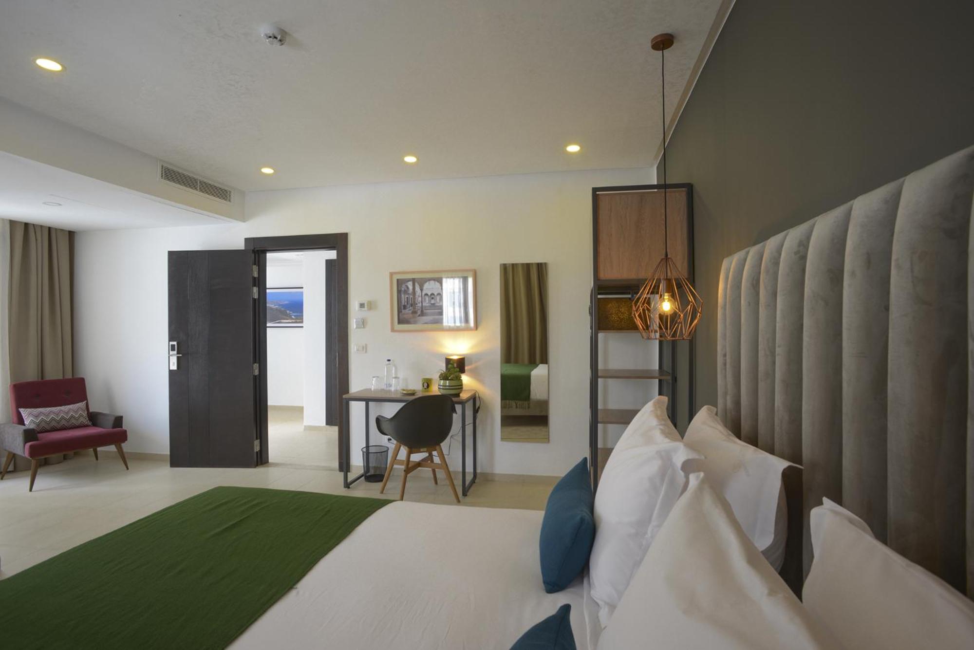 Standard Double Room - Photo 2