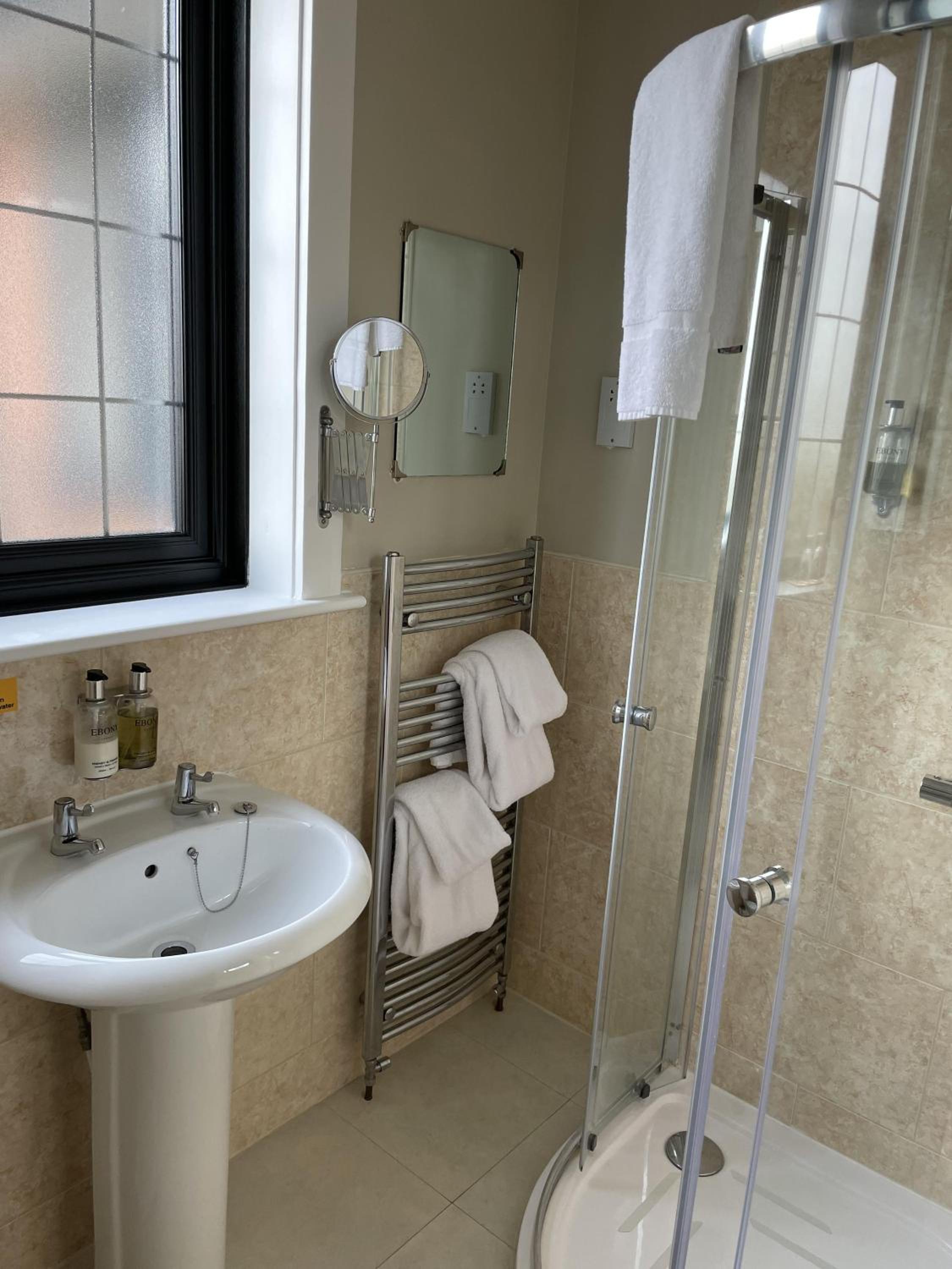 Double Room with Sea View - Photo 22