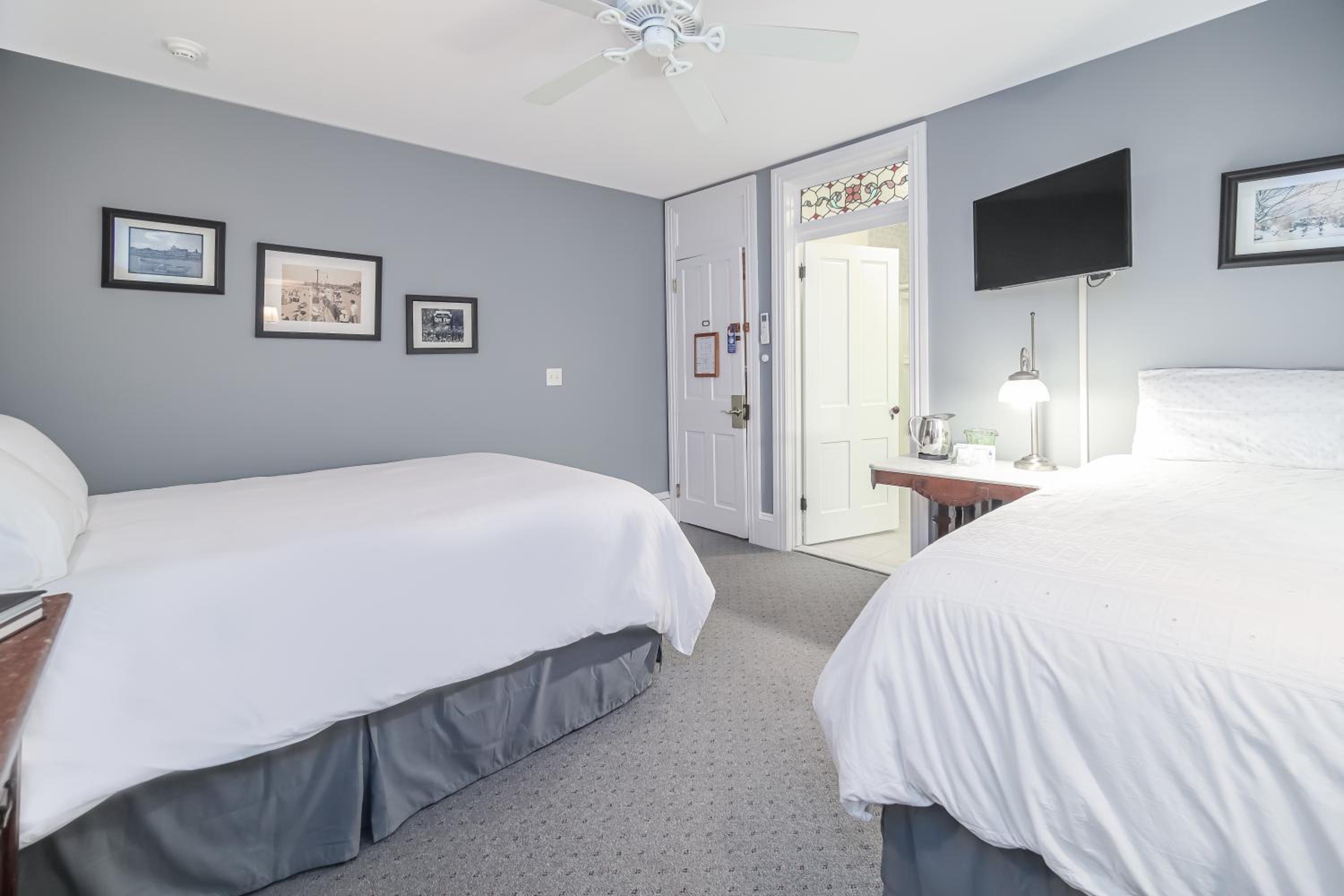 Deluxe Double Room photo 3