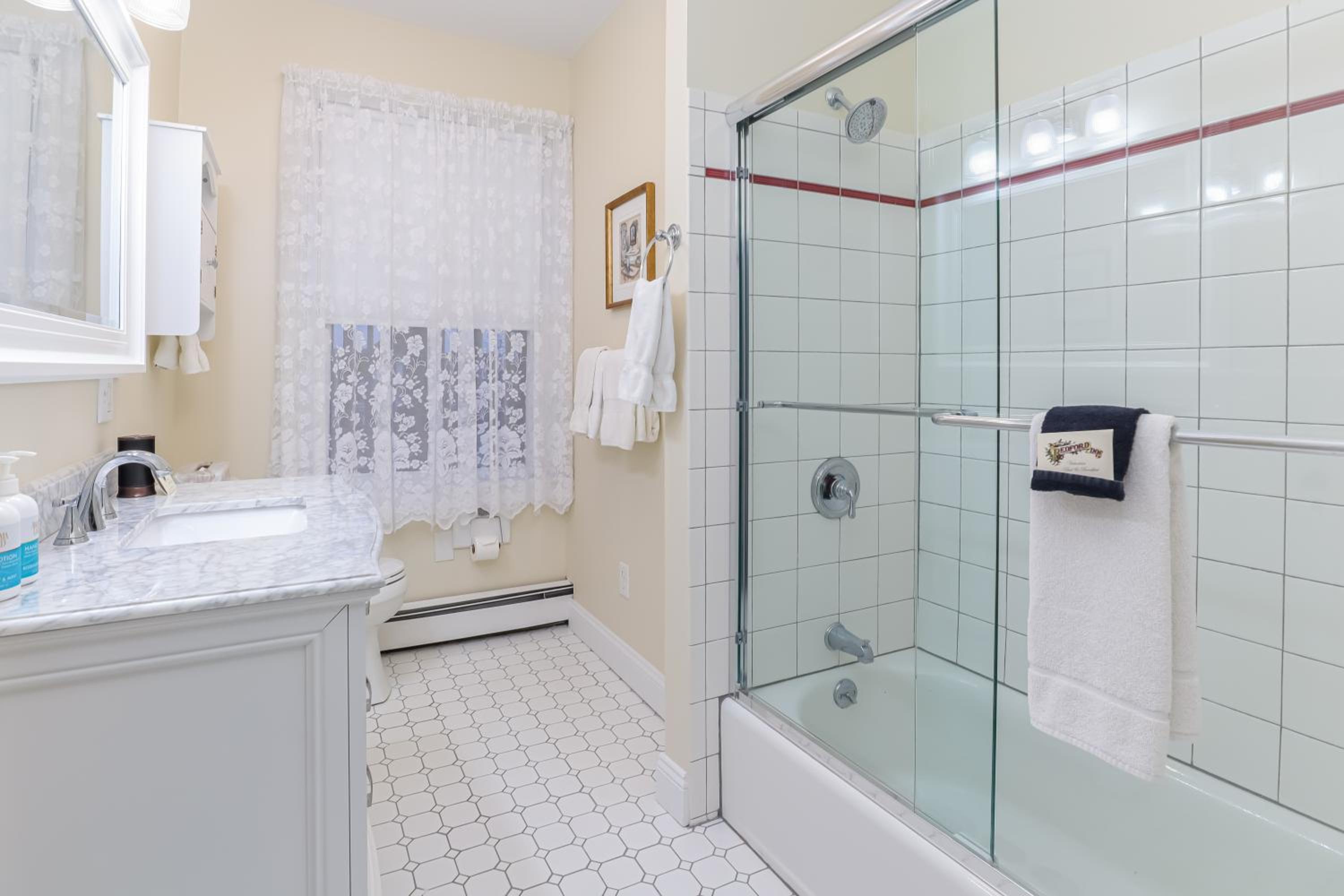Deluxe Triple Room photo 2