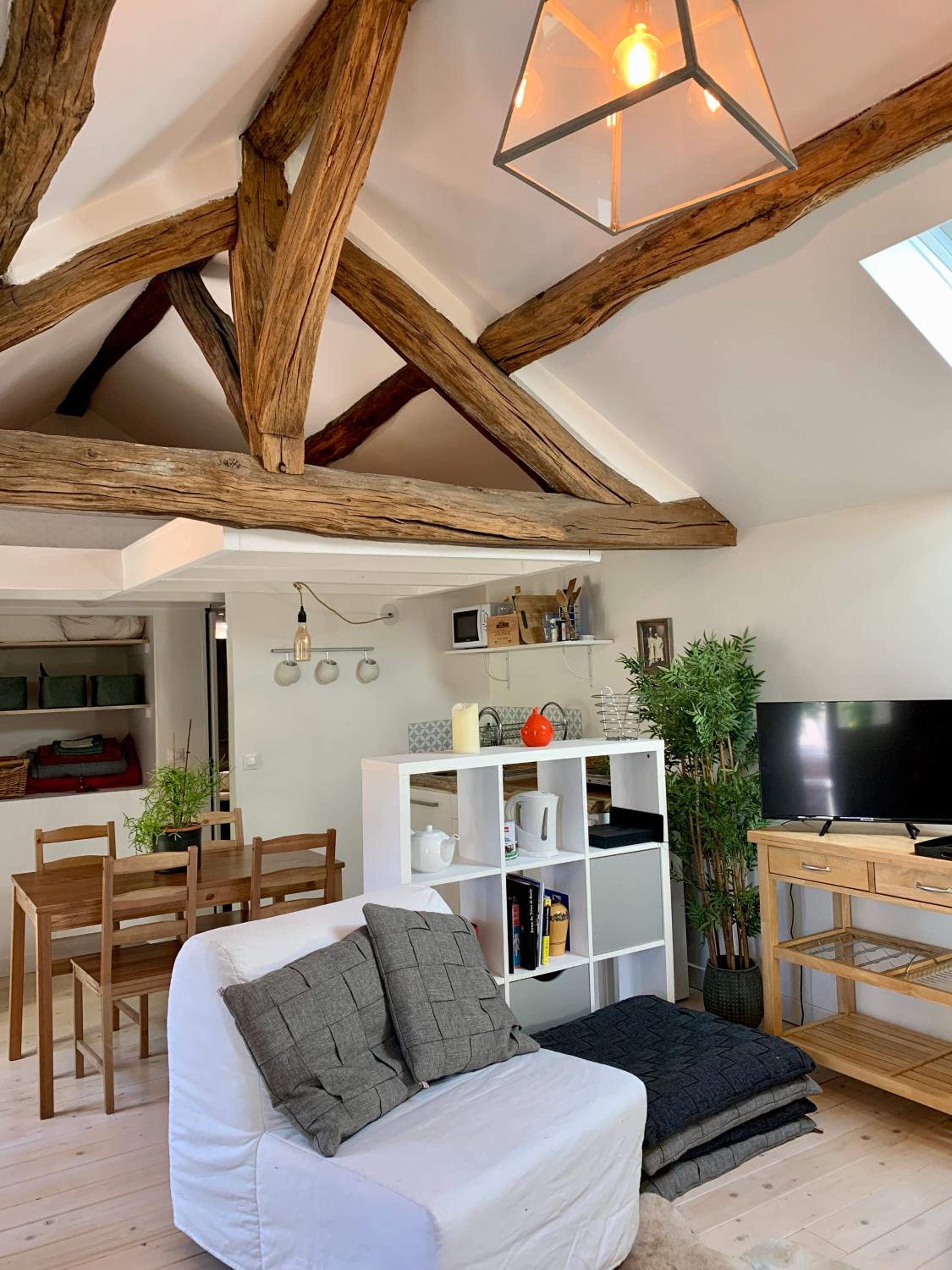 Deluxe Room (2 Adults + 1 Child) photo 2