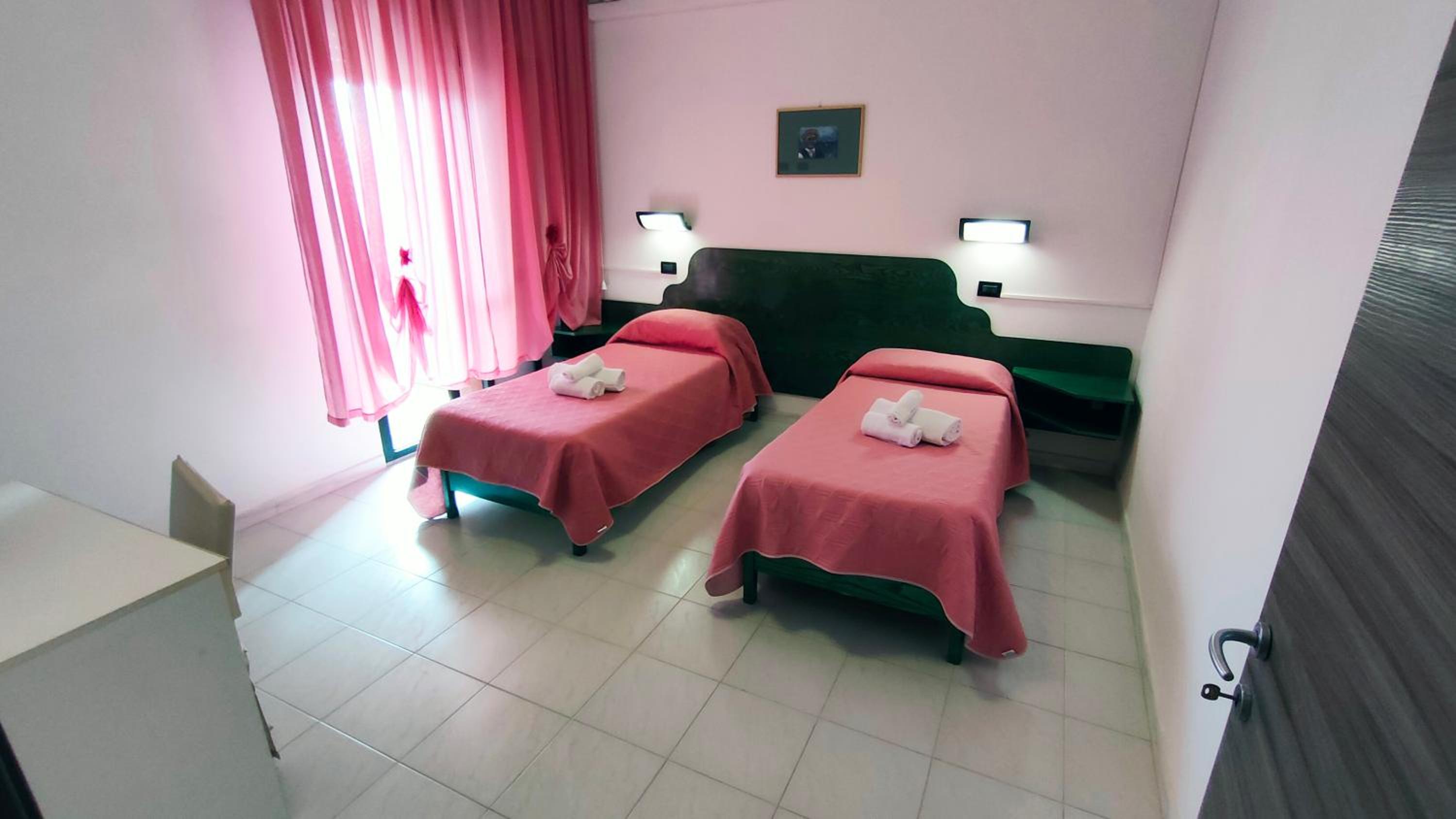 Twin Room with Private Bathroom