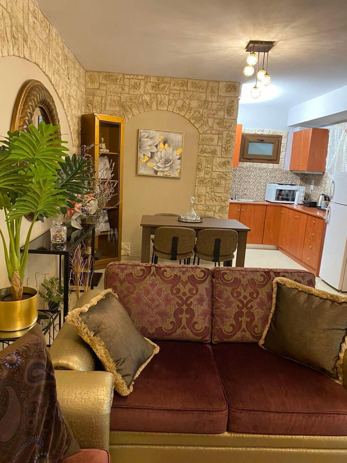 One-Bedroom Apartment - Photo 27