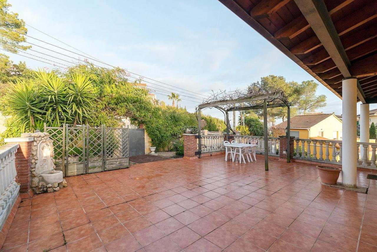 Villa with Private Pool photo 2