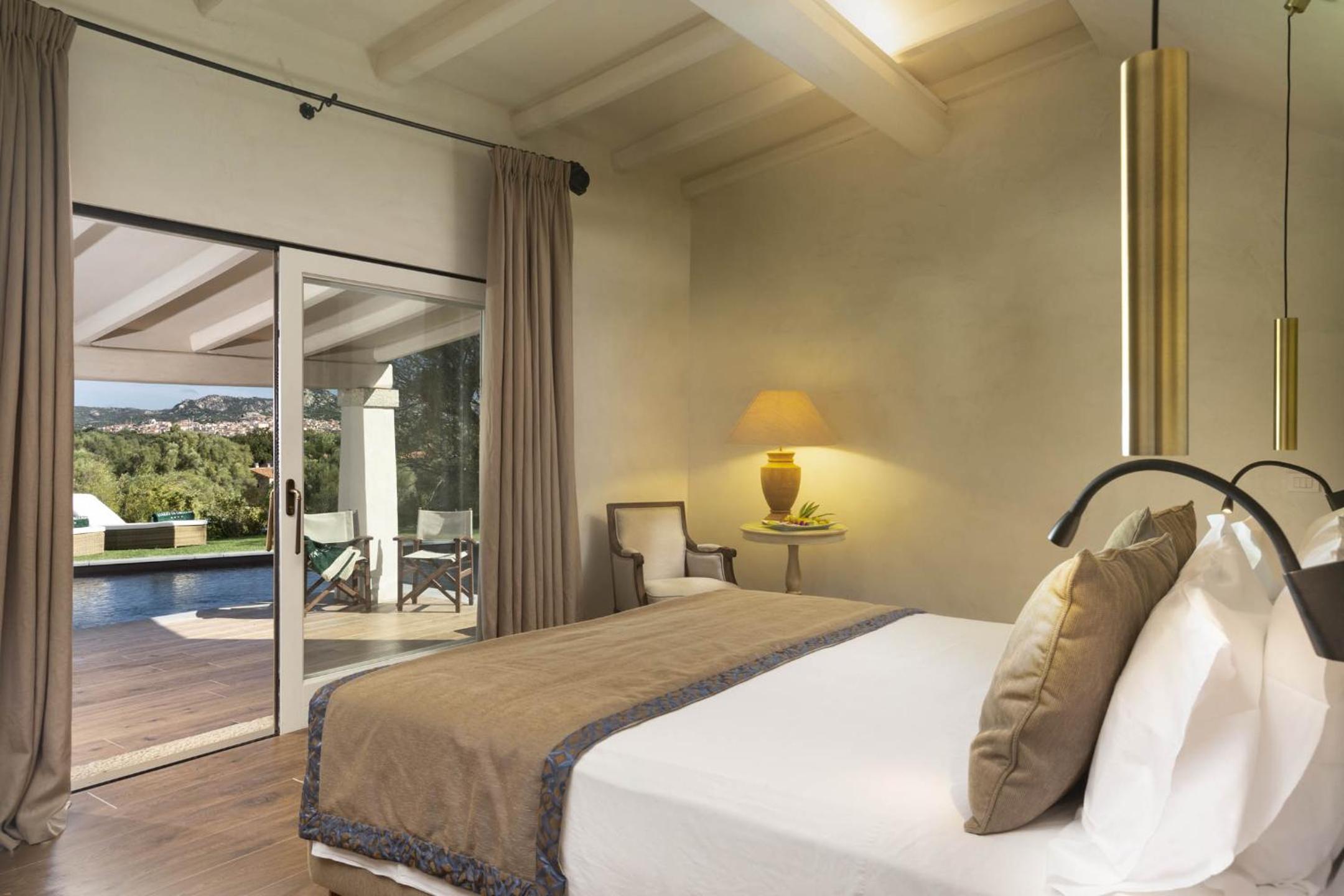 Superior Suite with Private Pool photo 2