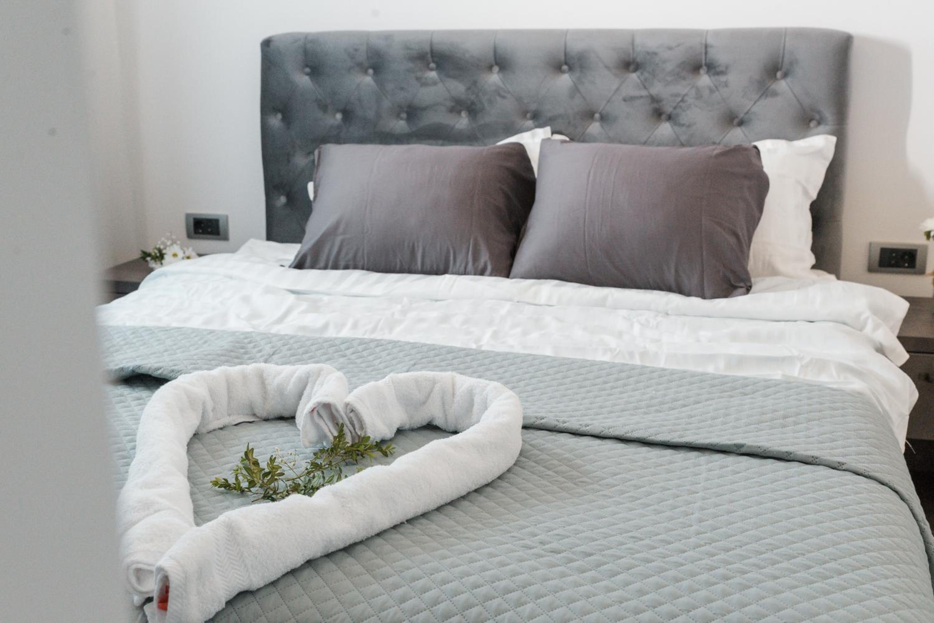 Deluxe Double Room with Extra Bed photo 2