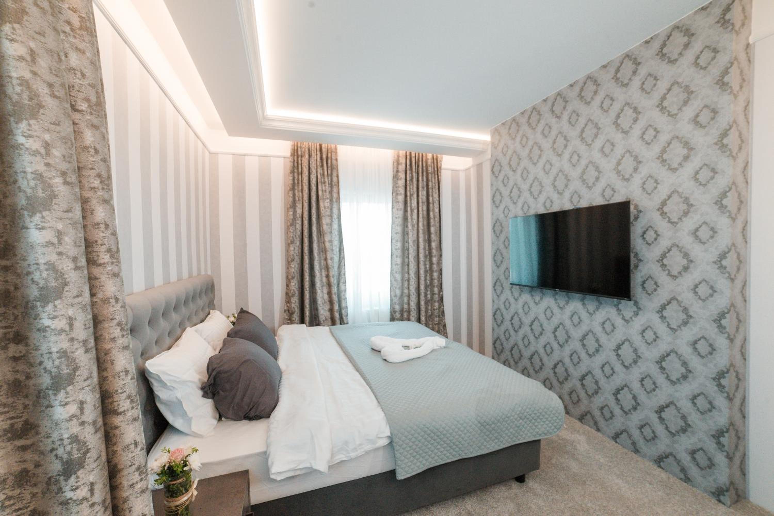 Deluxe Double or Twin Room photo 3