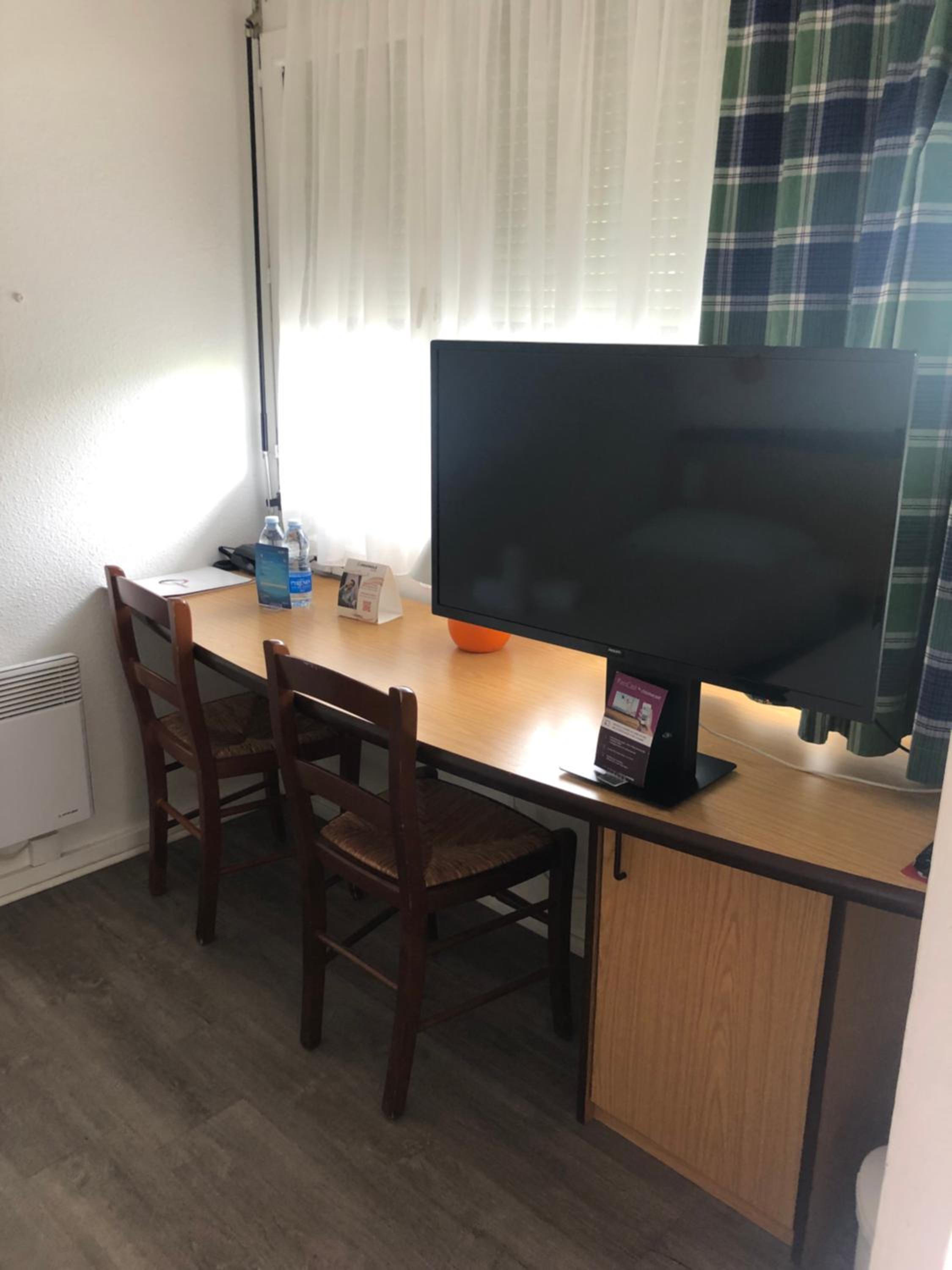 Double Room - Photo 6