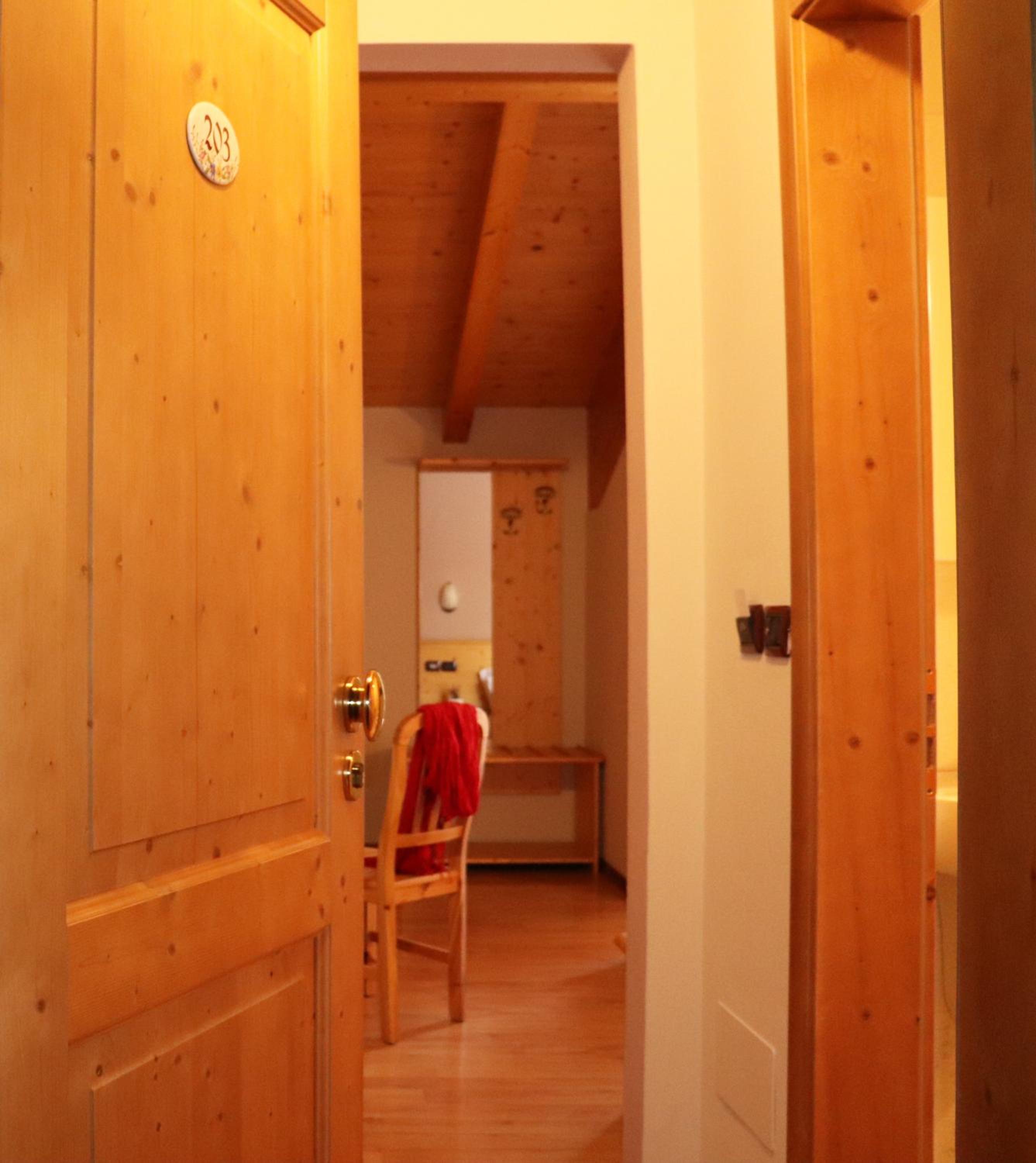 Large Double Room photo 1
