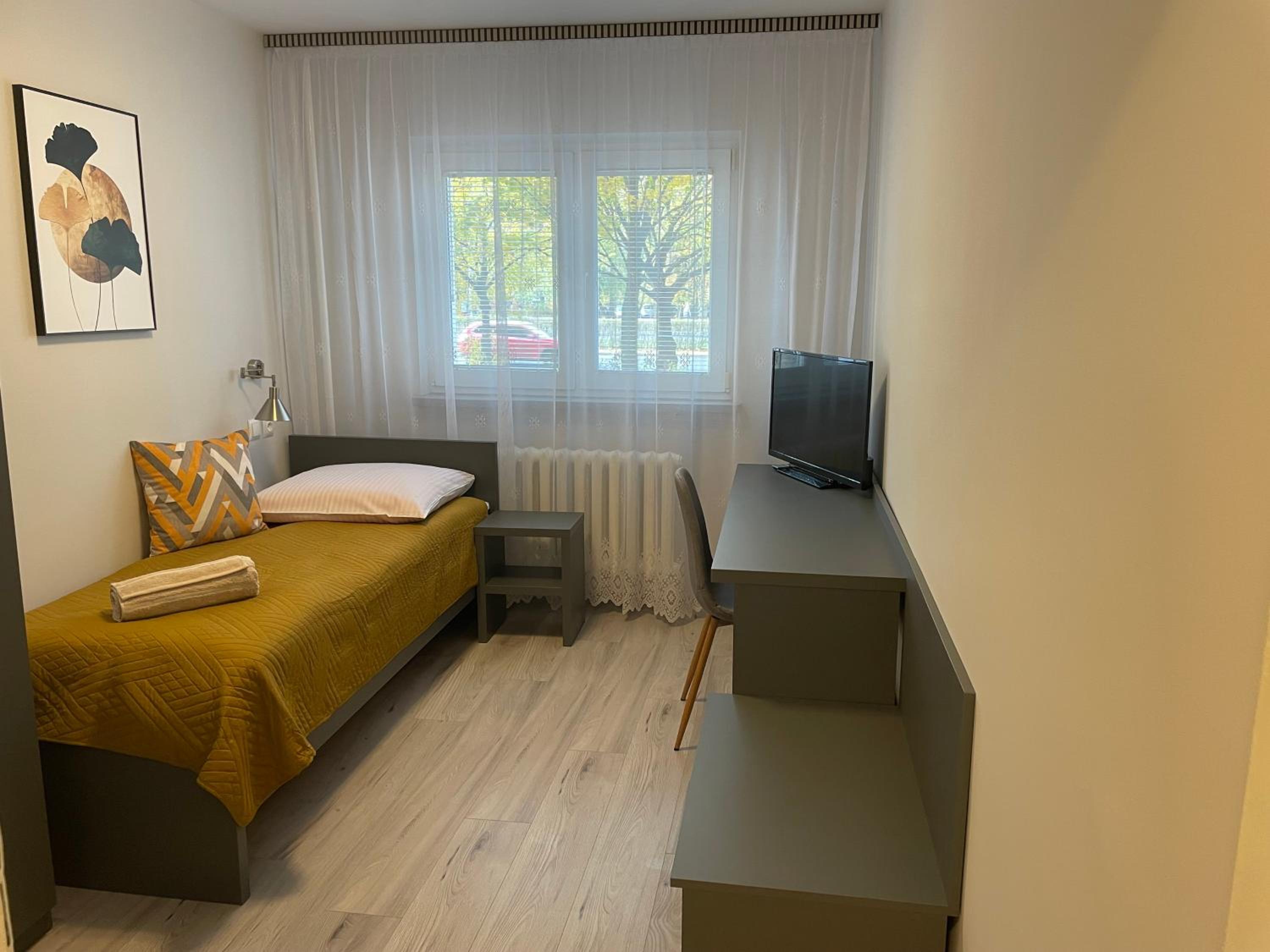 Single Room with Shared Bathroom