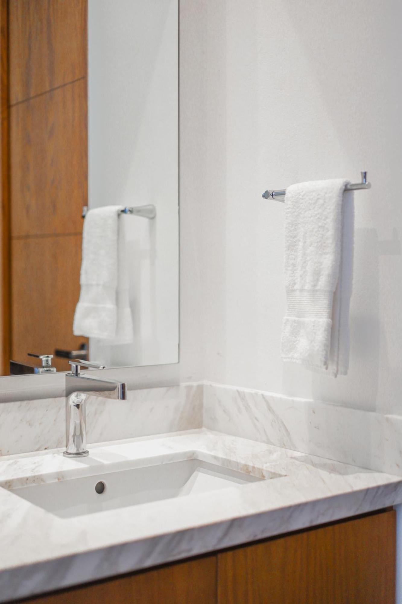 Double Room with Sea View - Photo 4
