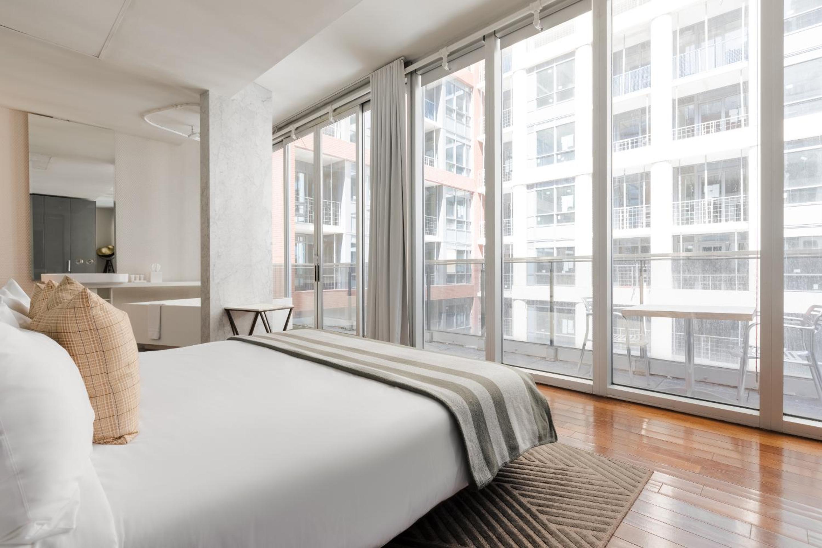 Superior Suite, 1 King Bed