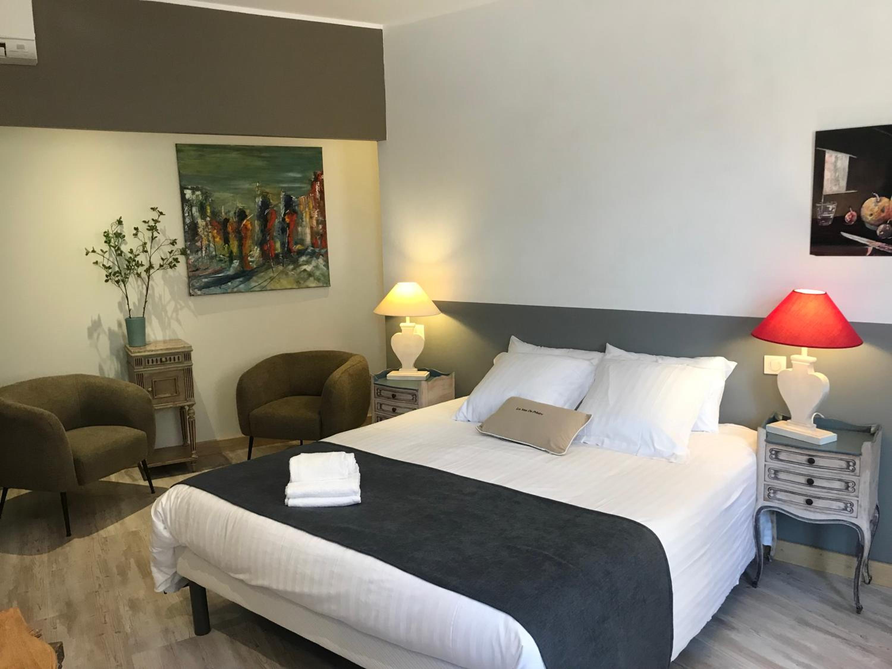 Double Room with Private Bathroom photo 2